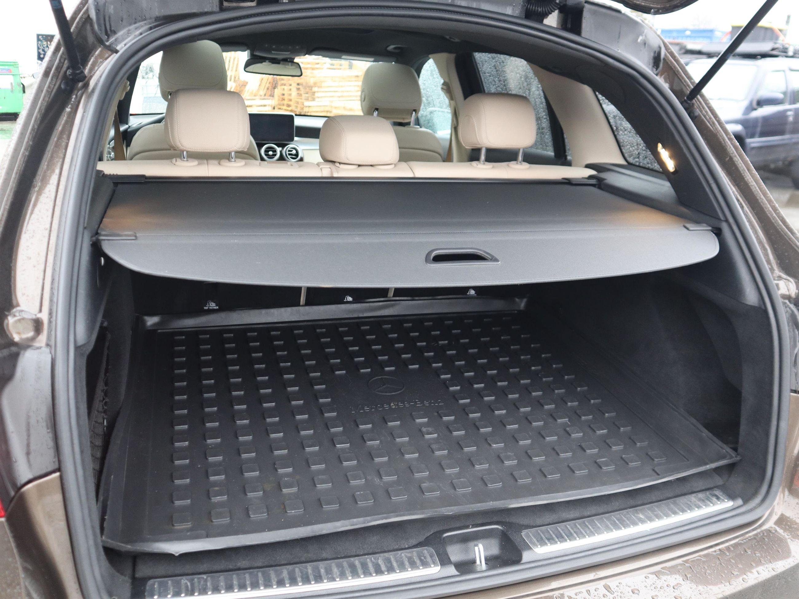 2018 Mercedes-Benz GLC300 in Vancouver, British Columbia