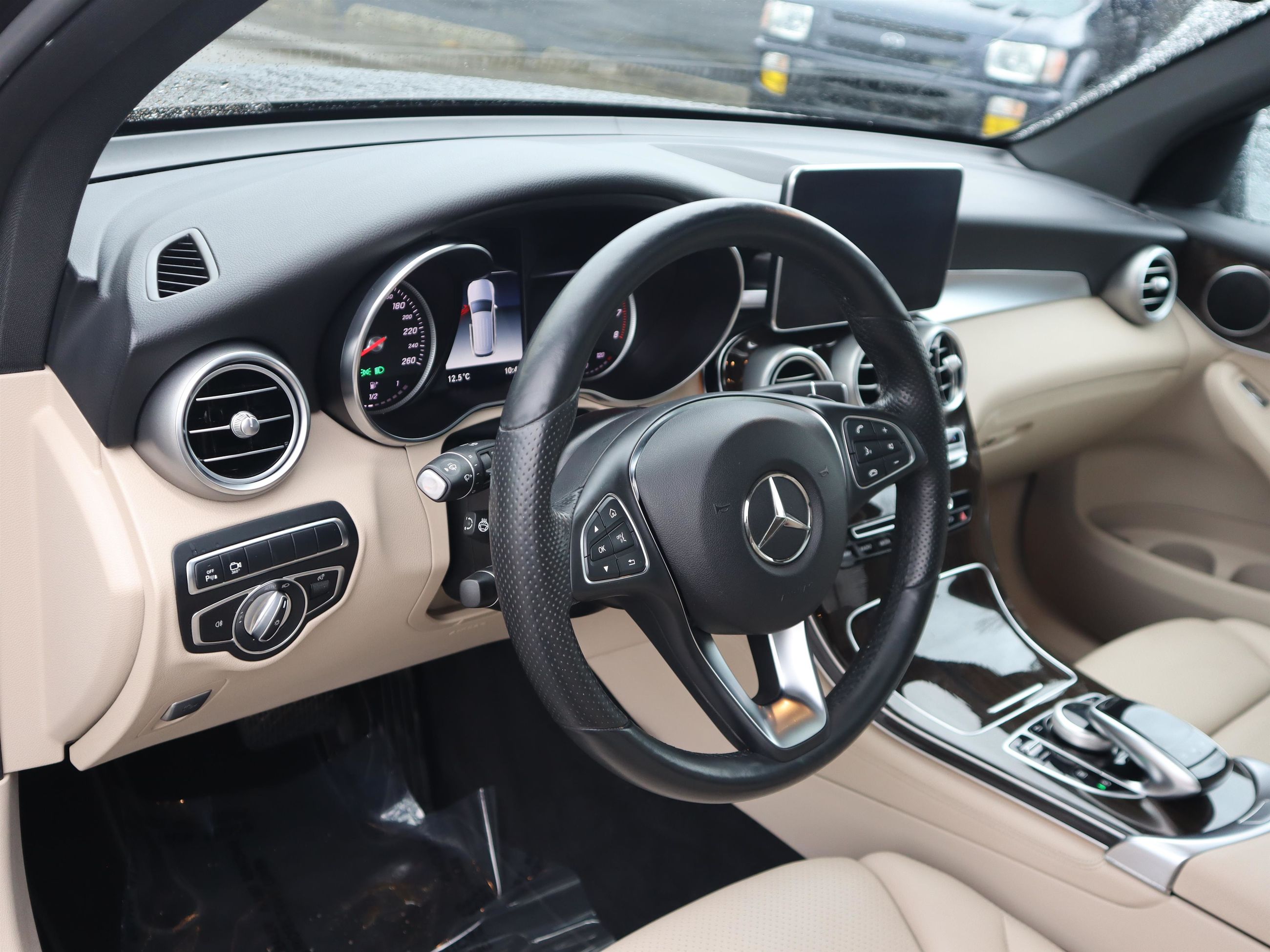 2018 Mercedes-Benz GLC300 in Vancouver, British Columbia