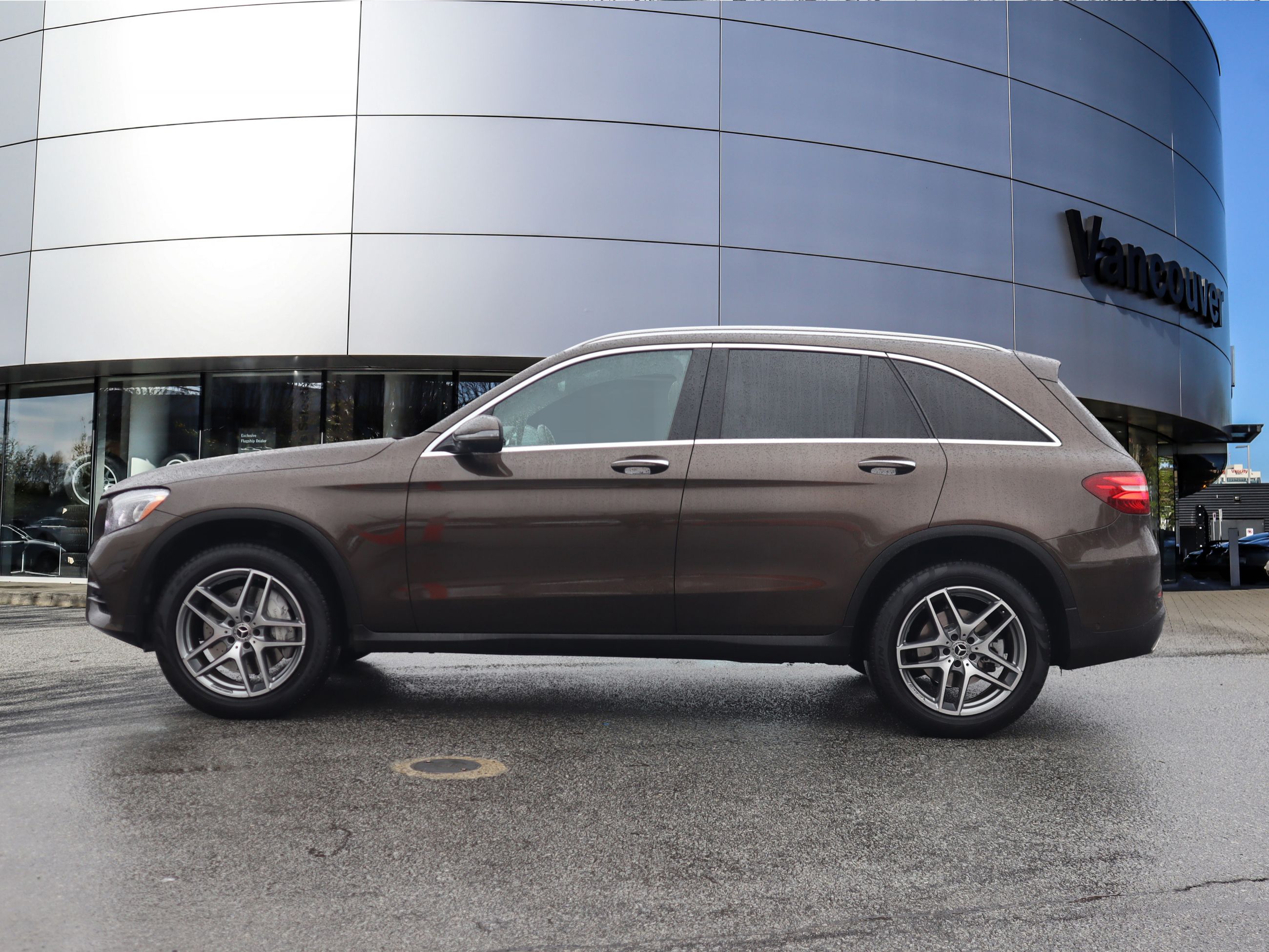 2018 Mercedes-Benz GLC300 in Vancouver, British Columbia