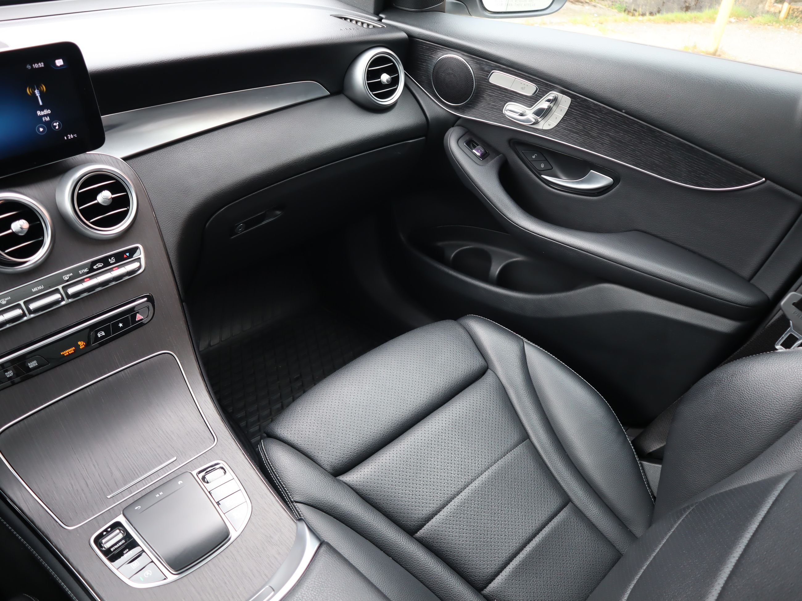 2021 Mercedes-Benz GLC300 in Vancouver, British Columbia