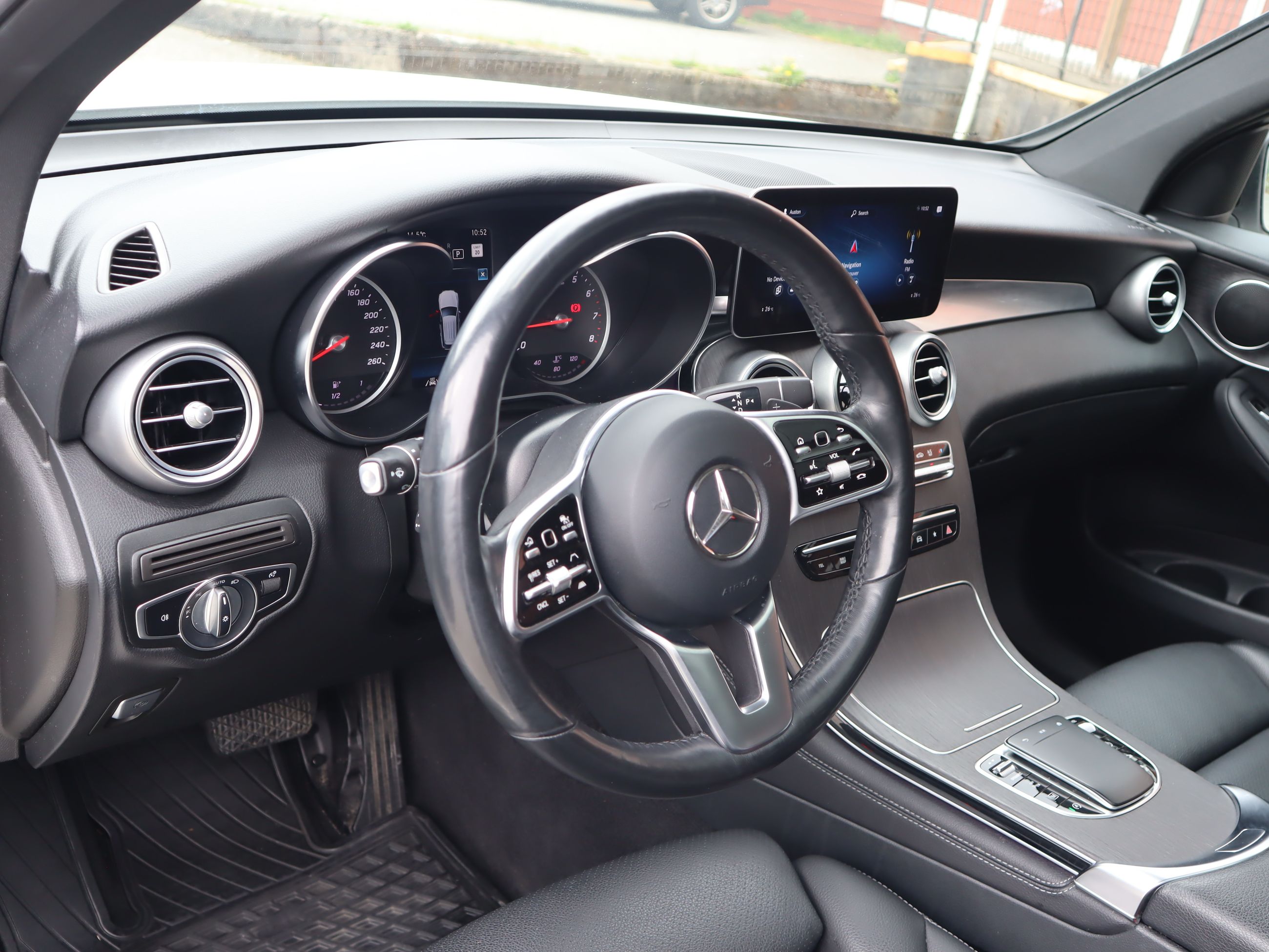 2021 Mercedes-Benz GLC300 in Vancouver, British Columbia