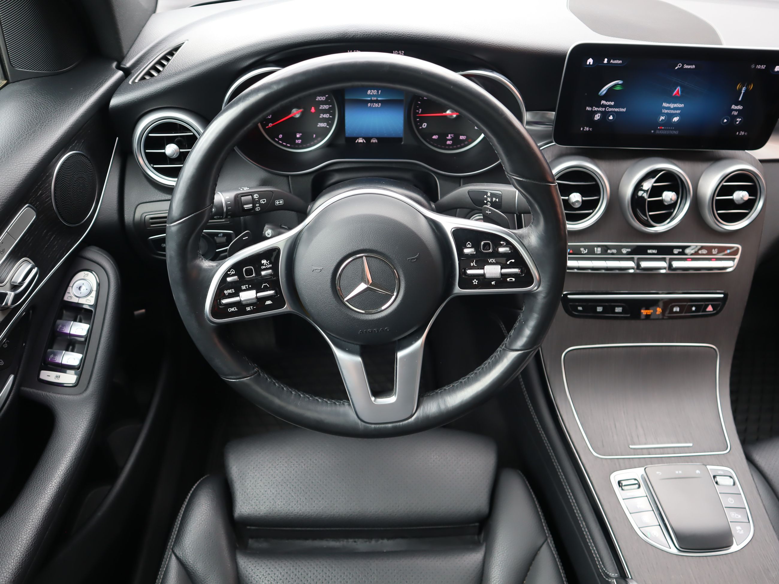 2021 Mercedes-Benz GLC300 in Vancouver, British Columbia