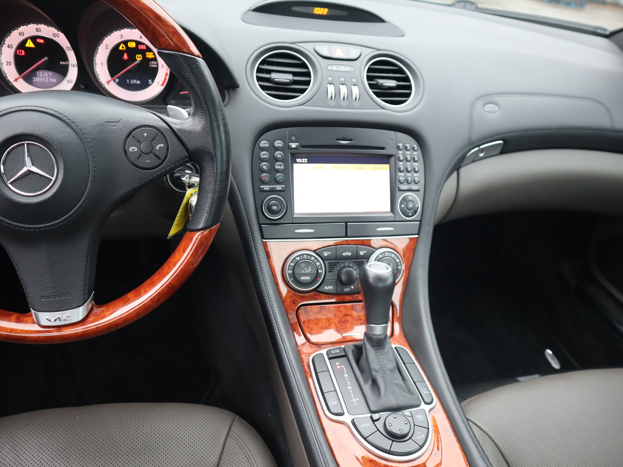 Mercedes-Benz SL600  2009 à Vancouver, Colombie-Britannique