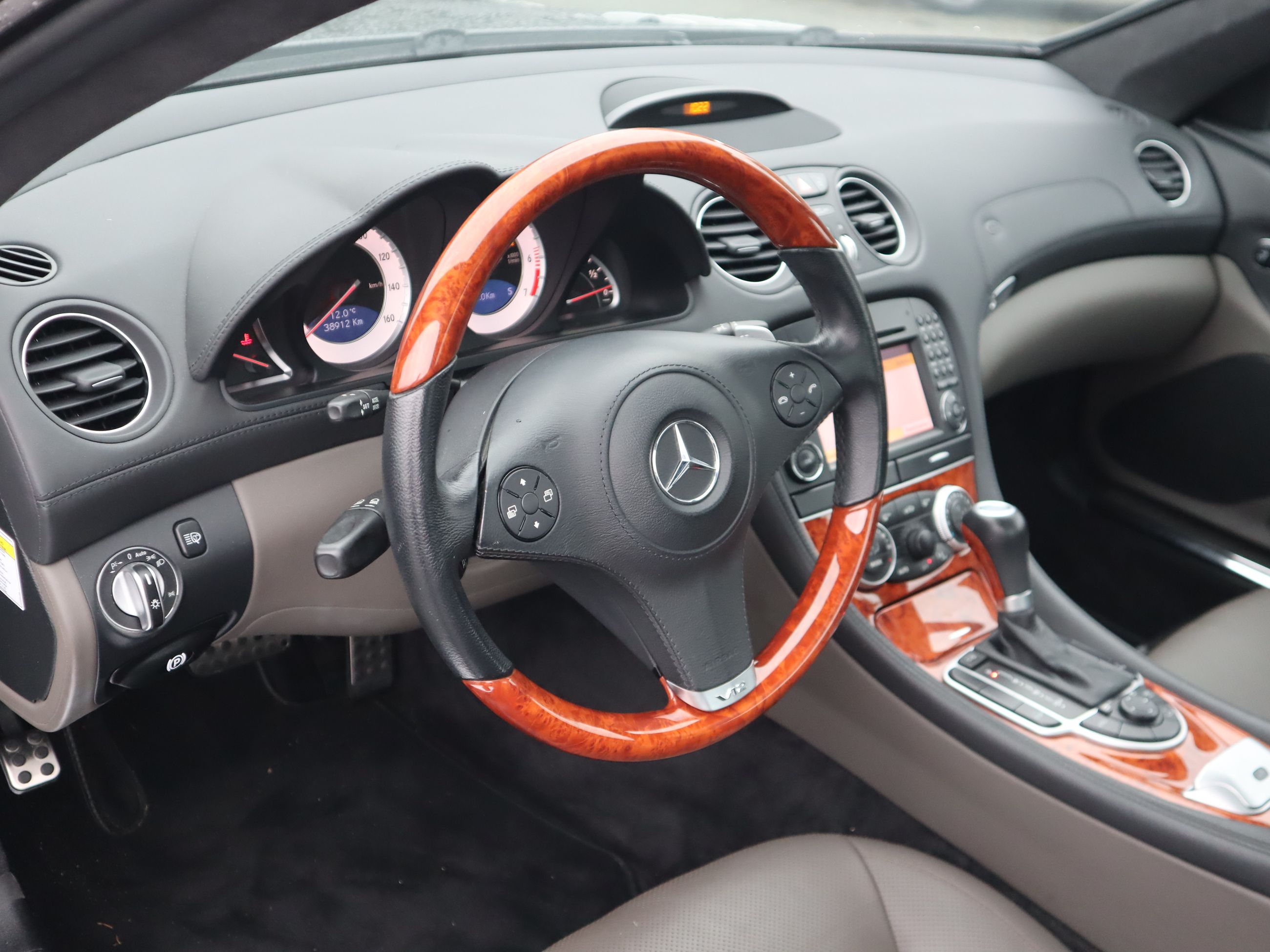 Mercedes-Benz SL600  2009 à Vancouver, Colombie-Britannique