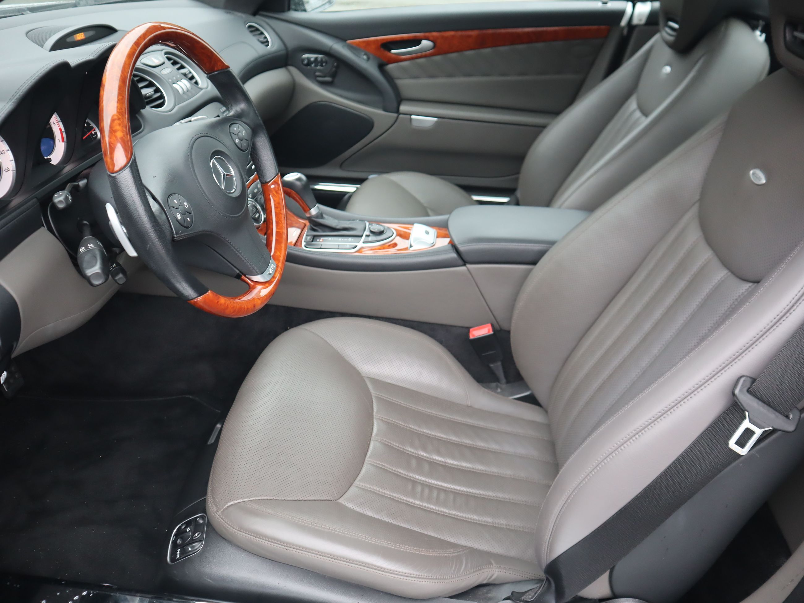 Mercedes-Benz SL600  2009 à Vancouver, Colombie-Britannique