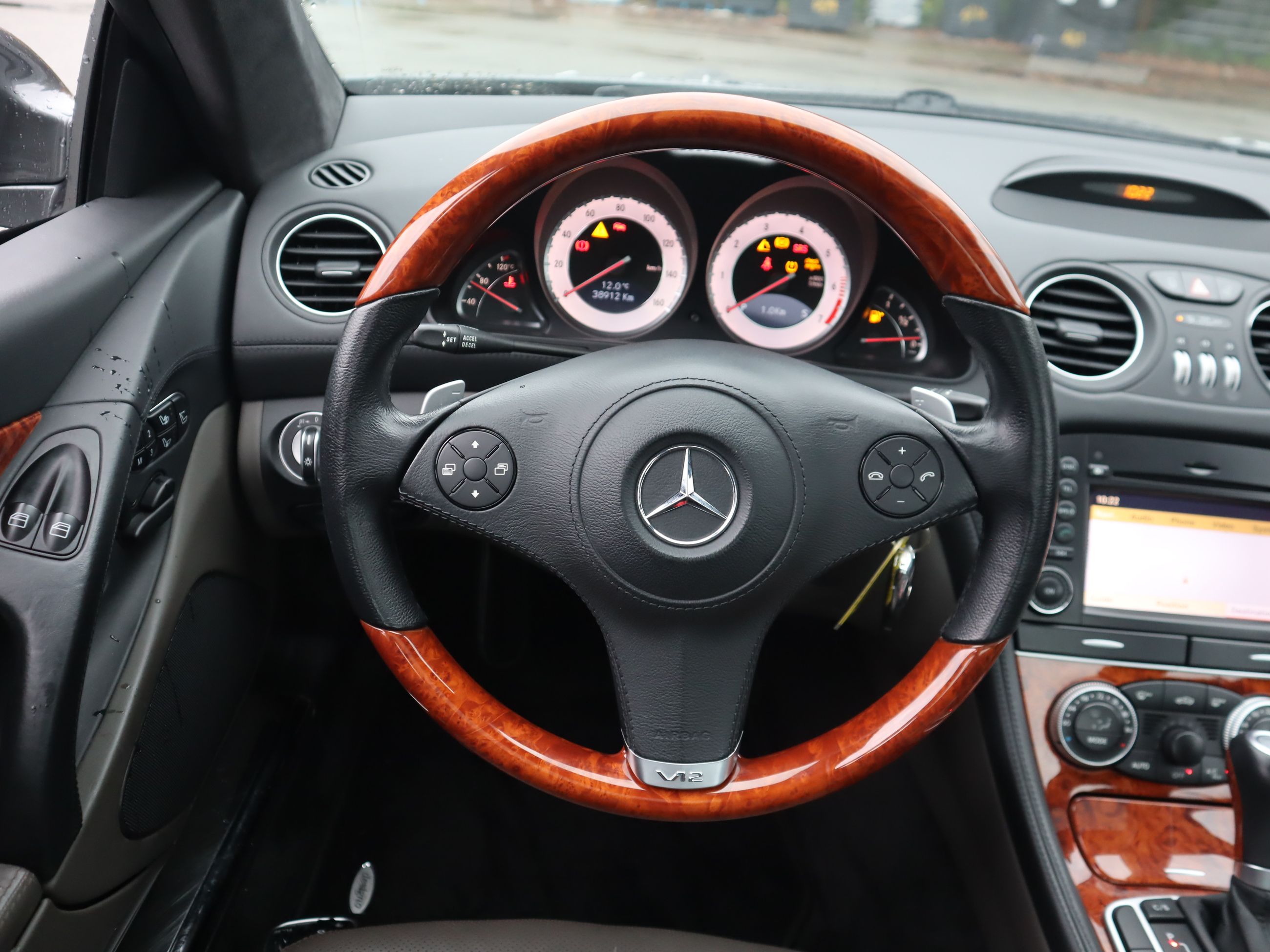 Mercedes-Benz SL600  2009 à Vancouver, Colombie-Britannique