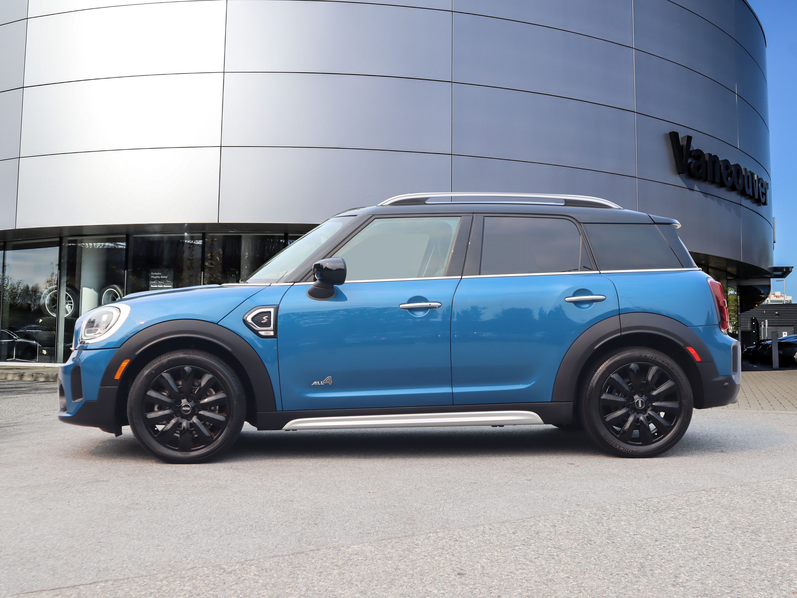 2021 MINI COOPER S Countryman in Vancouver, British Columbia