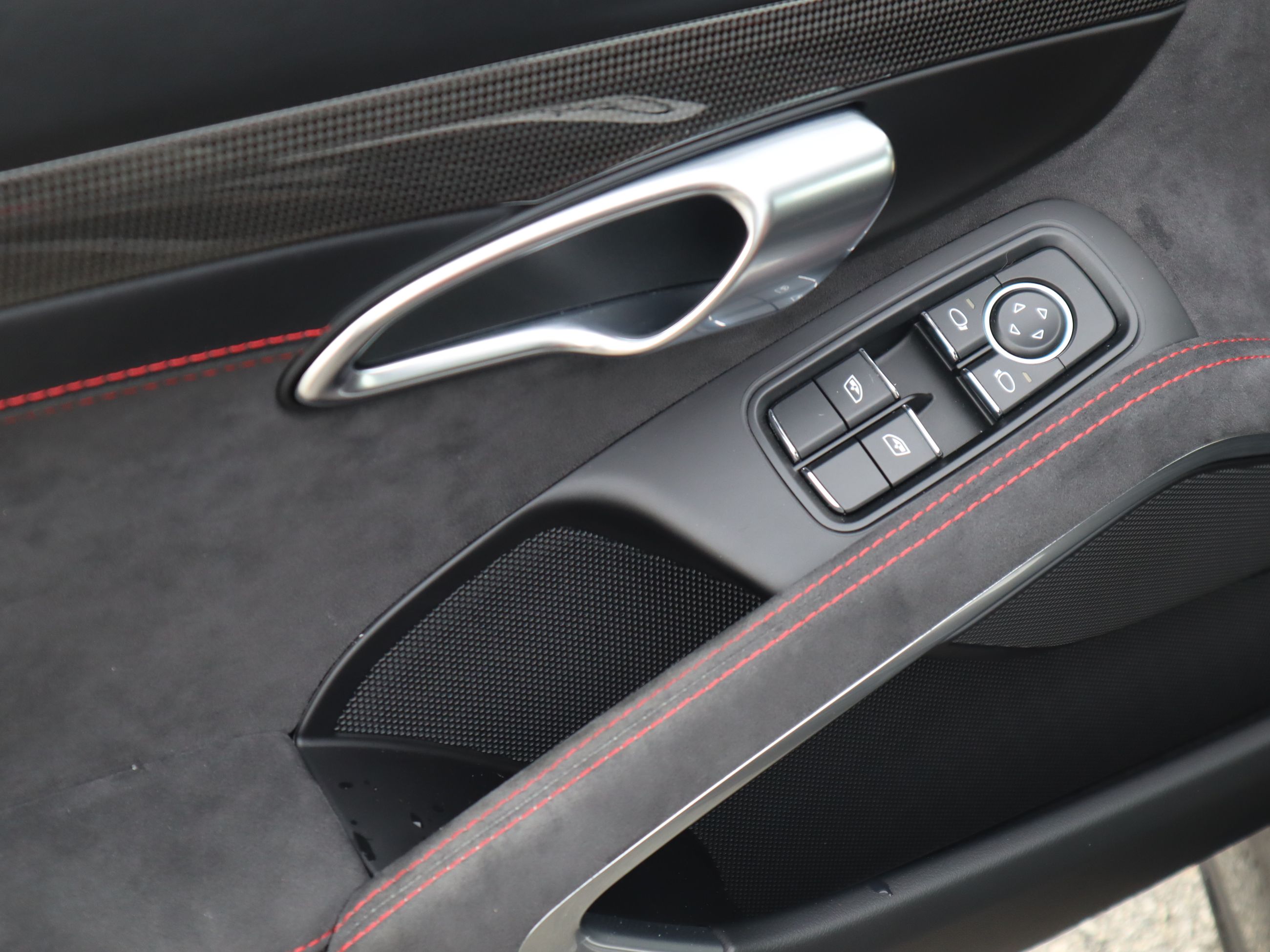 2018 Porsche 718 Cayman in Vancouver, British Columbia