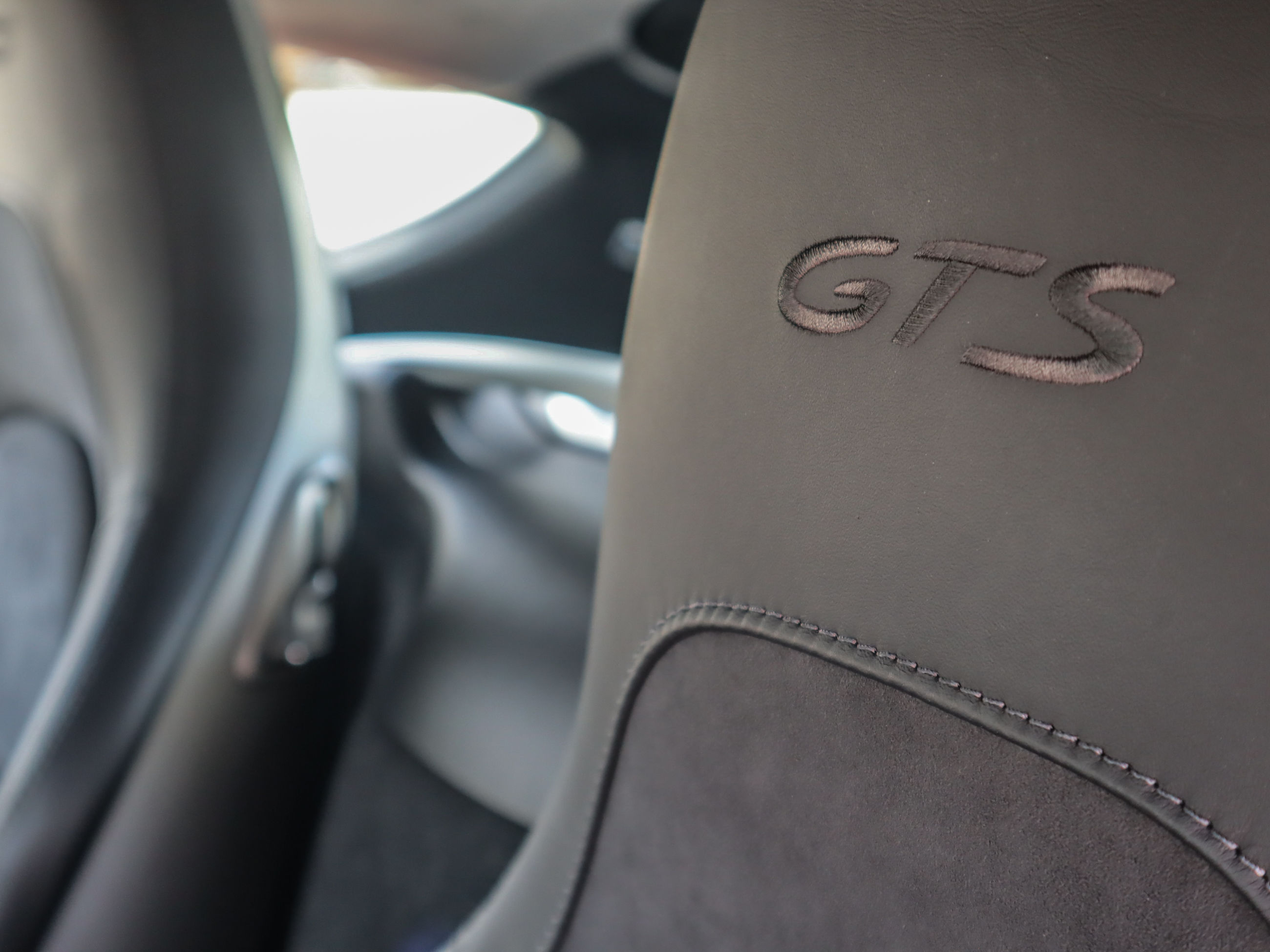 2019 Porsche 718 Cayman in Vancouver, British Columbia