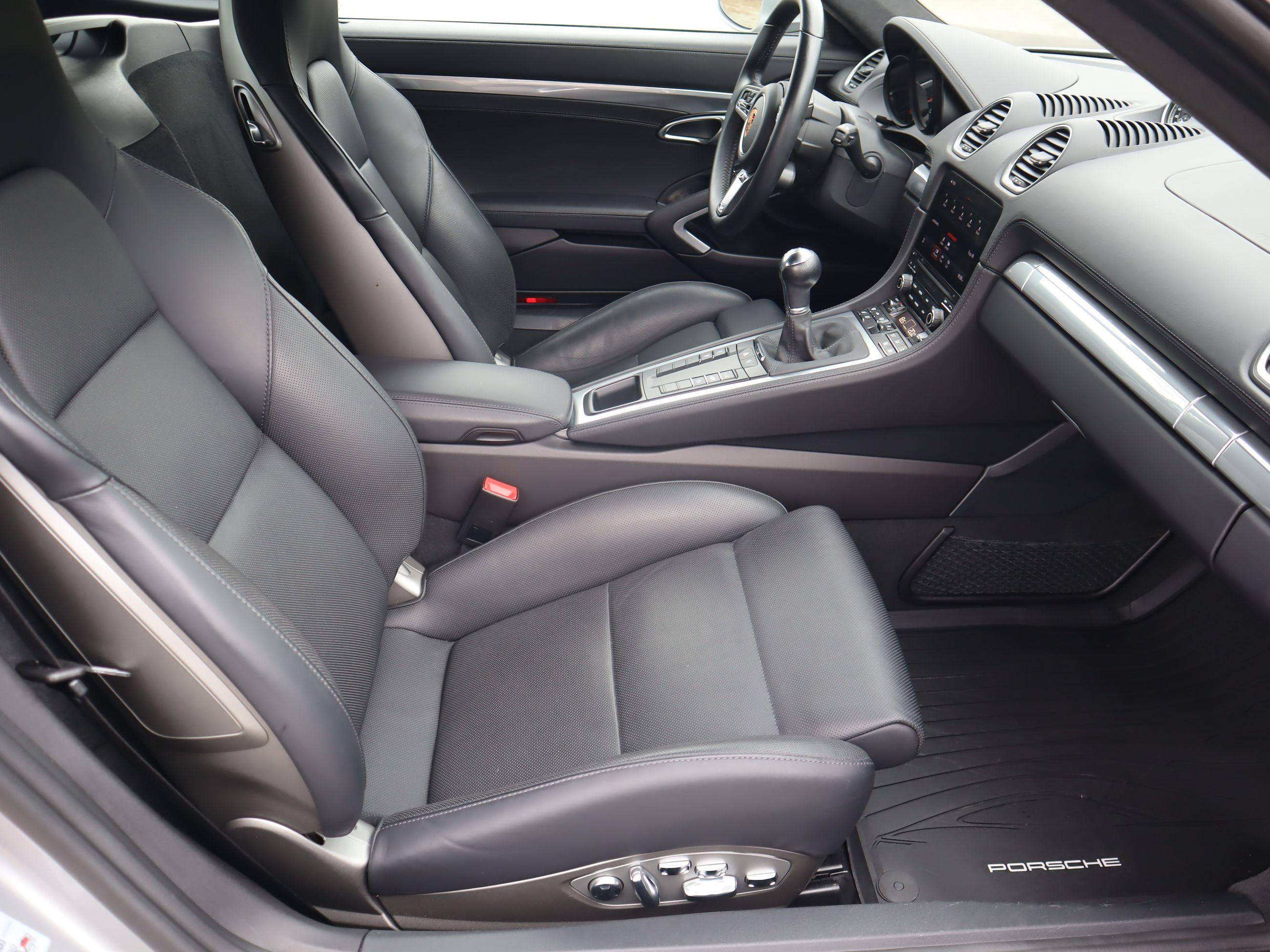 2024 Porsche 718 Cayman in Vancouver, British Columbia