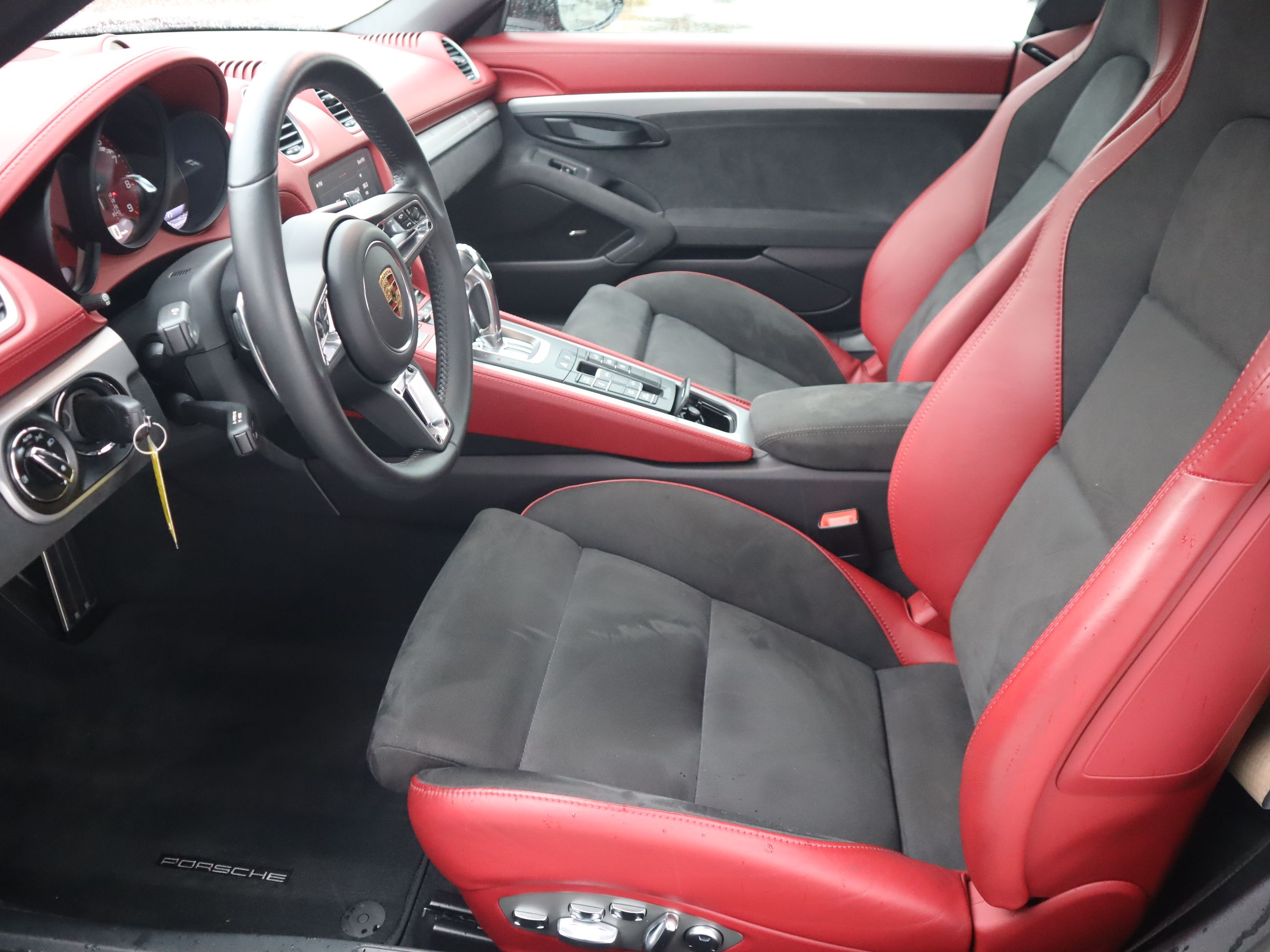 2021 Porsche 718 Spyder in Vancouver, British Columbia