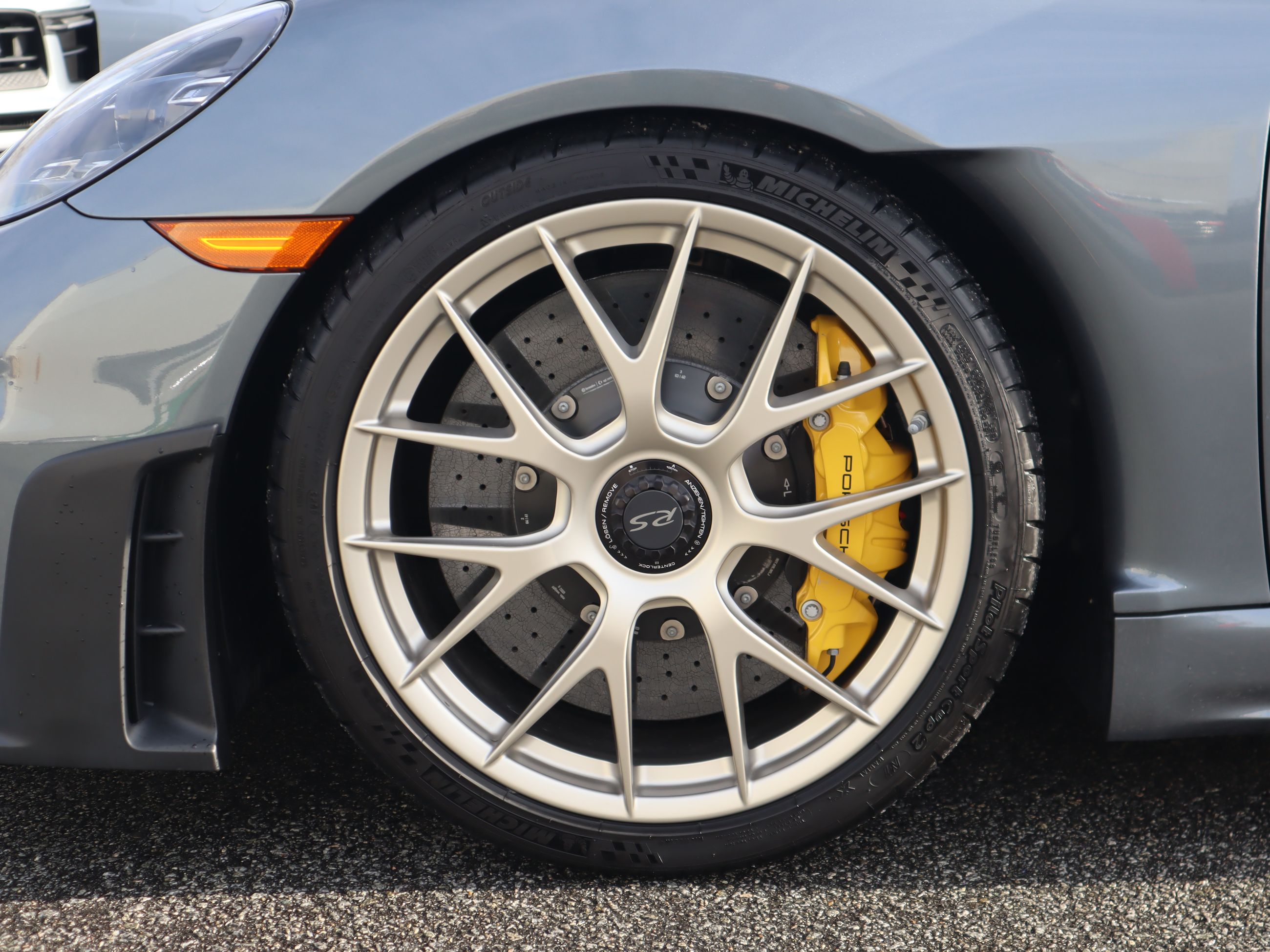 Porsche 718 Spyder  2024 à Vancouver, Colombie-Britannique
