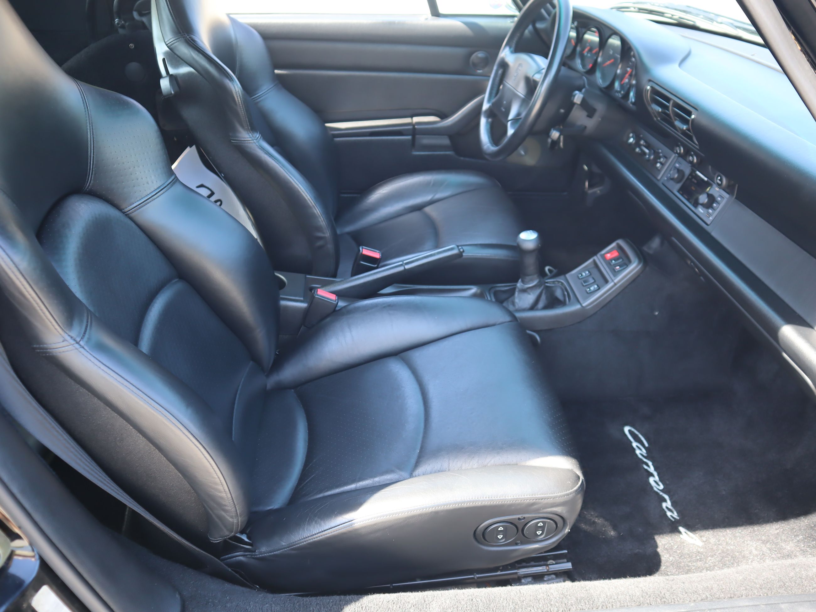 1995 Porsche 911 in Vancouver, British Columbia
