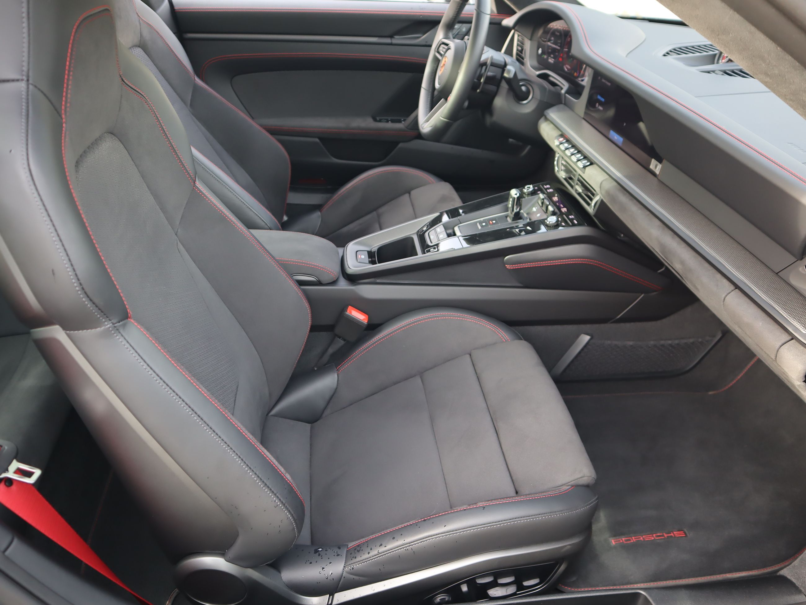 2025 Porsche 911 in Vancouver, British Columbia