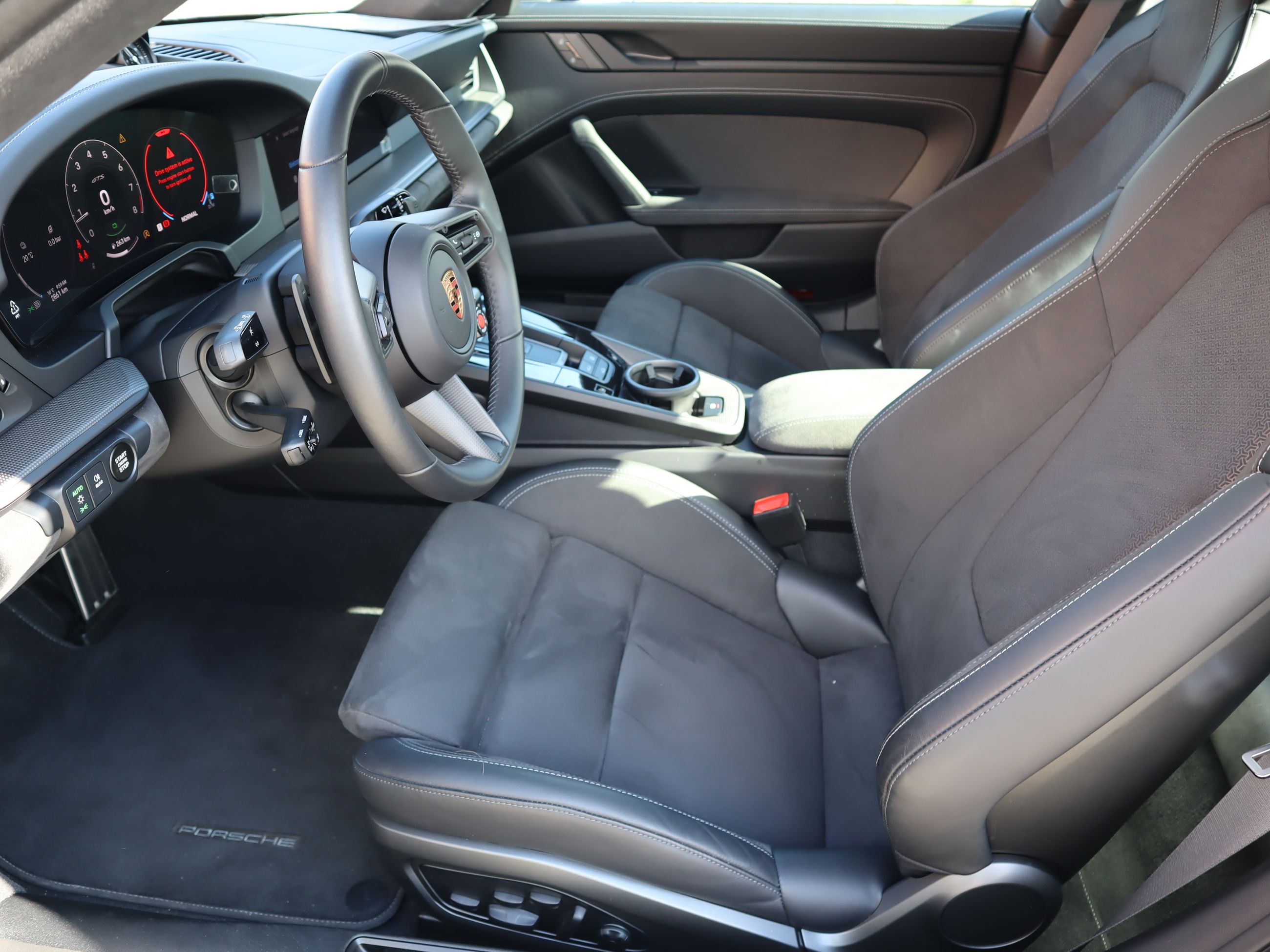 2025 Porsche 911 in Vancouver, British Columbia