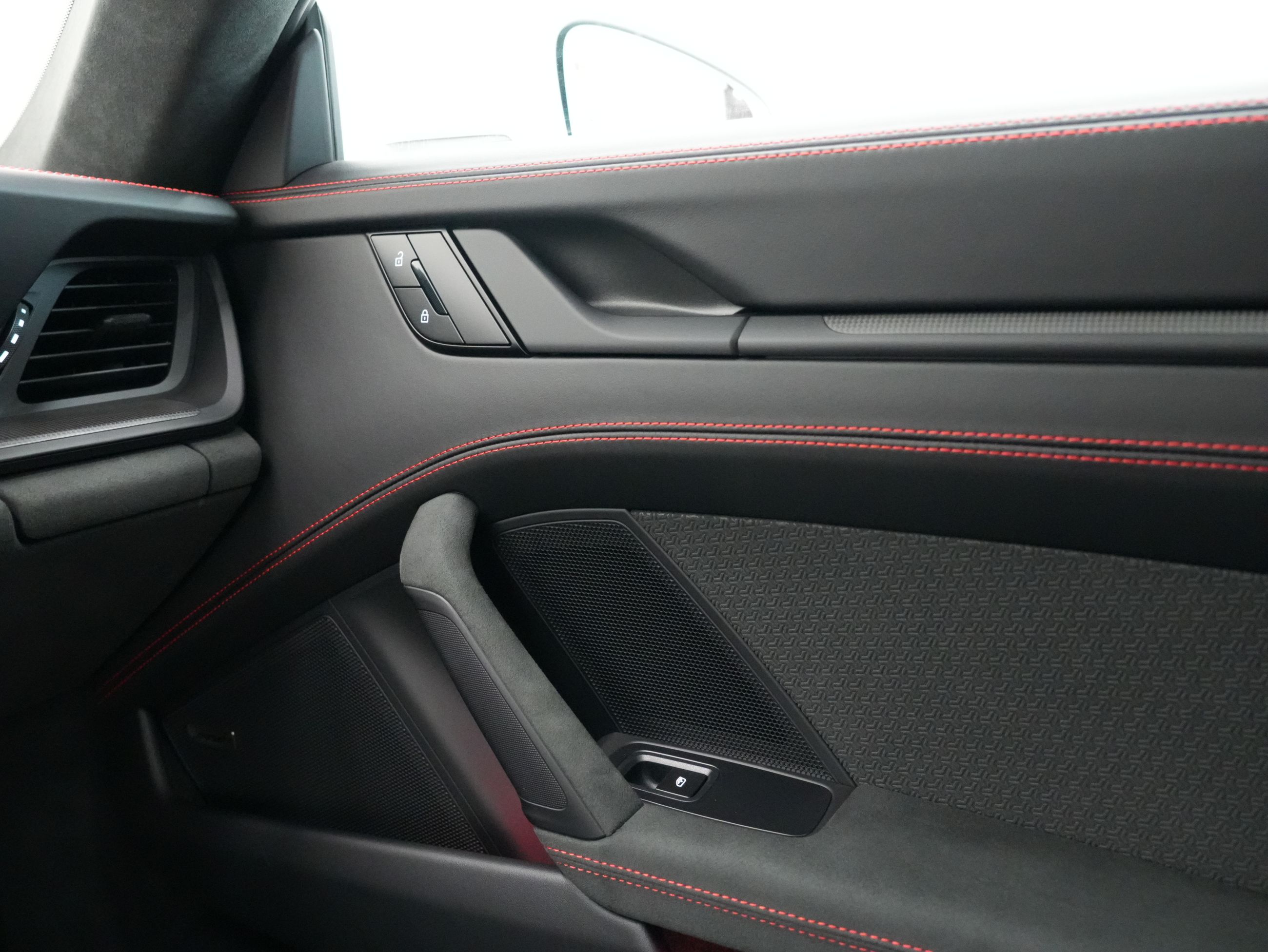 2025 Porsche 911 in Vancouver, British Columbia