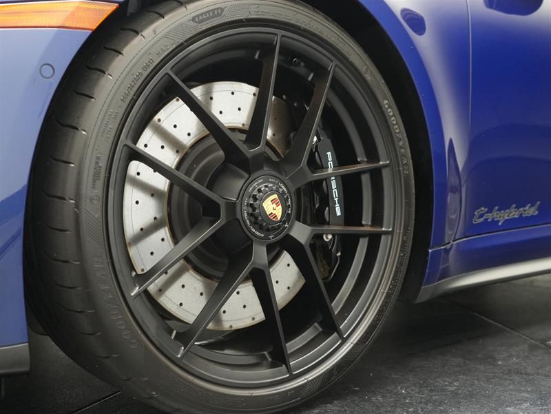 2025 Porsche 911 in Vancouver, British Columbia