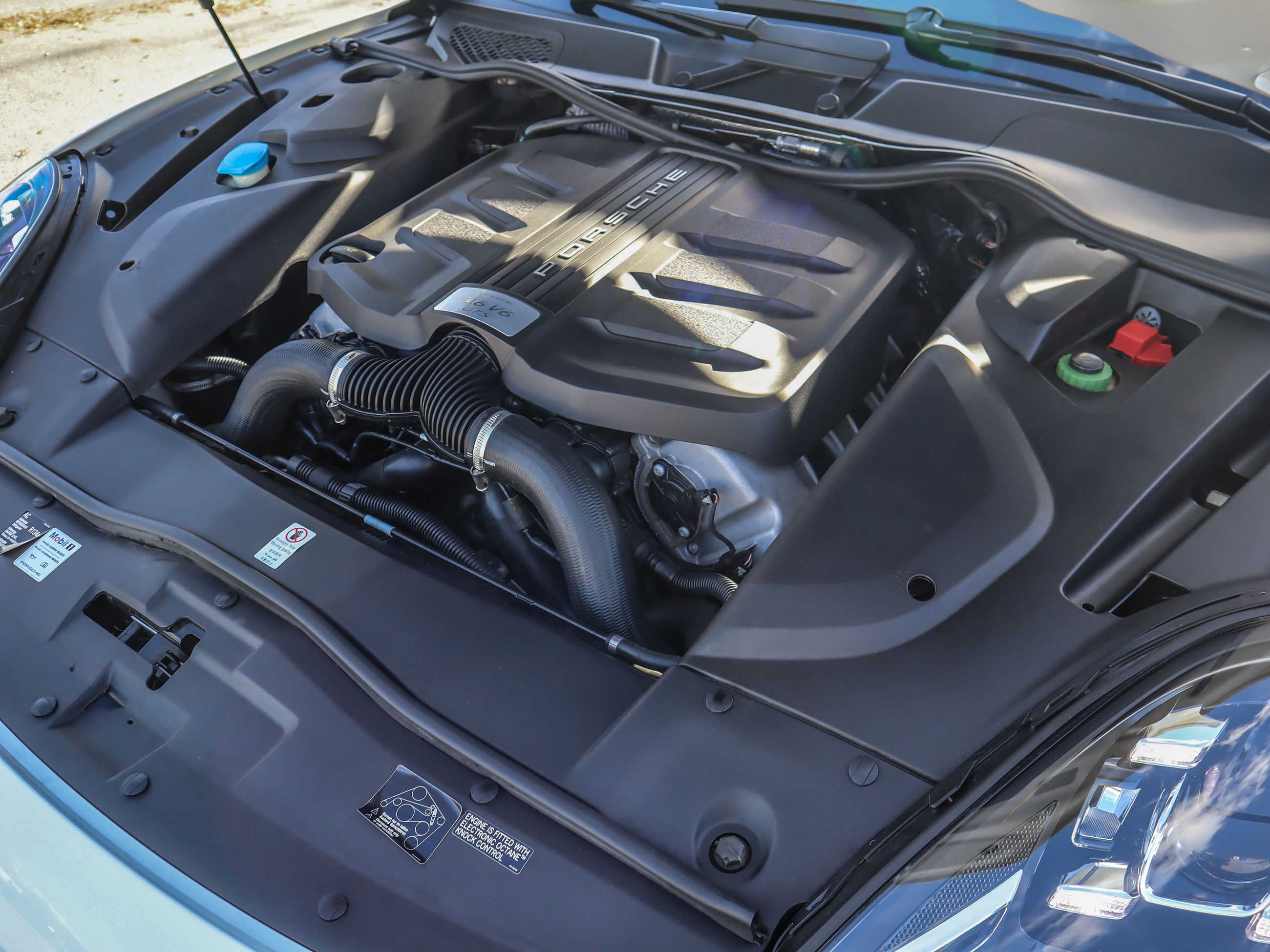 2016 Porsche Cayenne in Vancouver, British Columbia