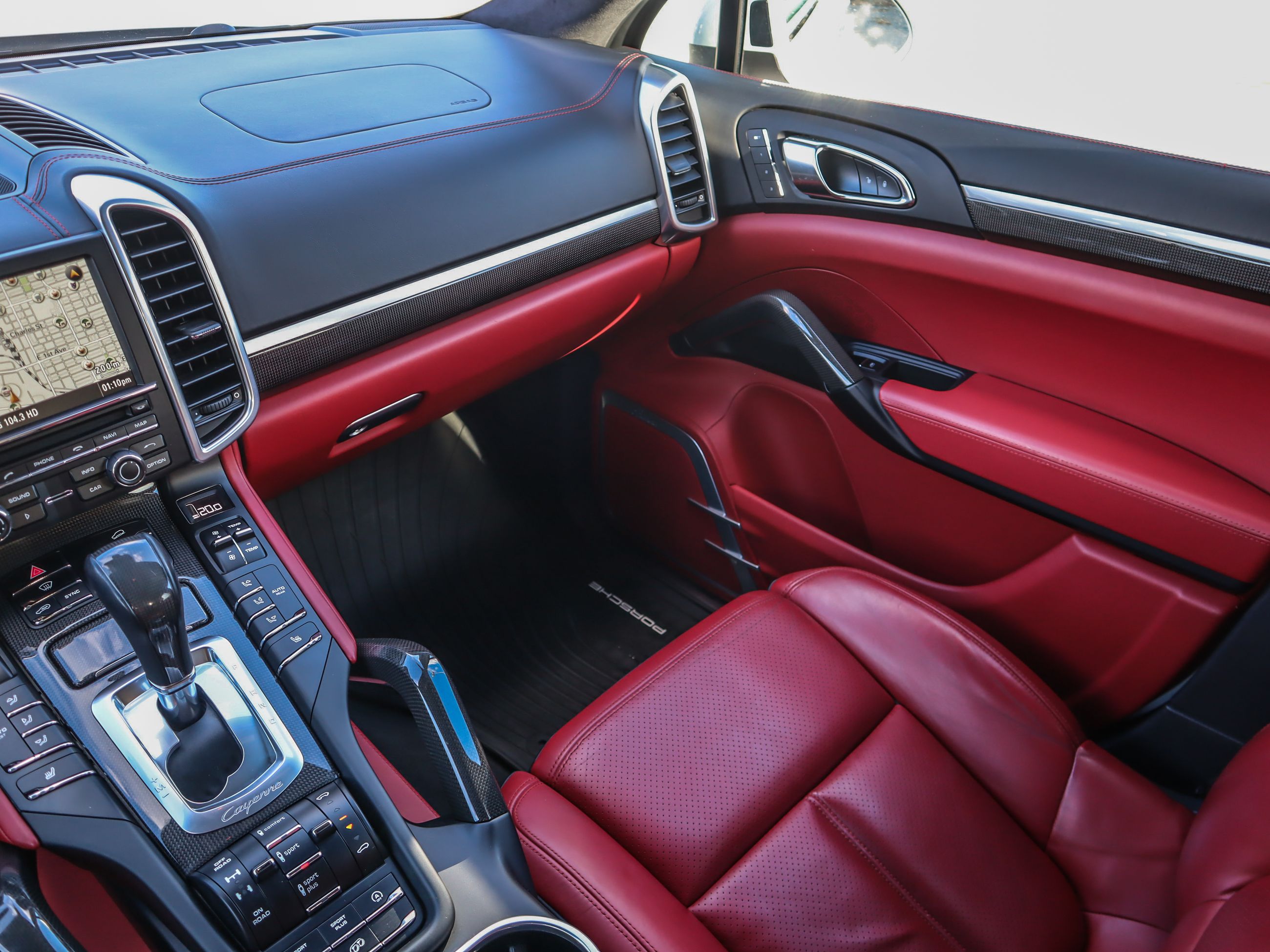 2016 Porsche Cayenne in Vancouver, British Columbia
