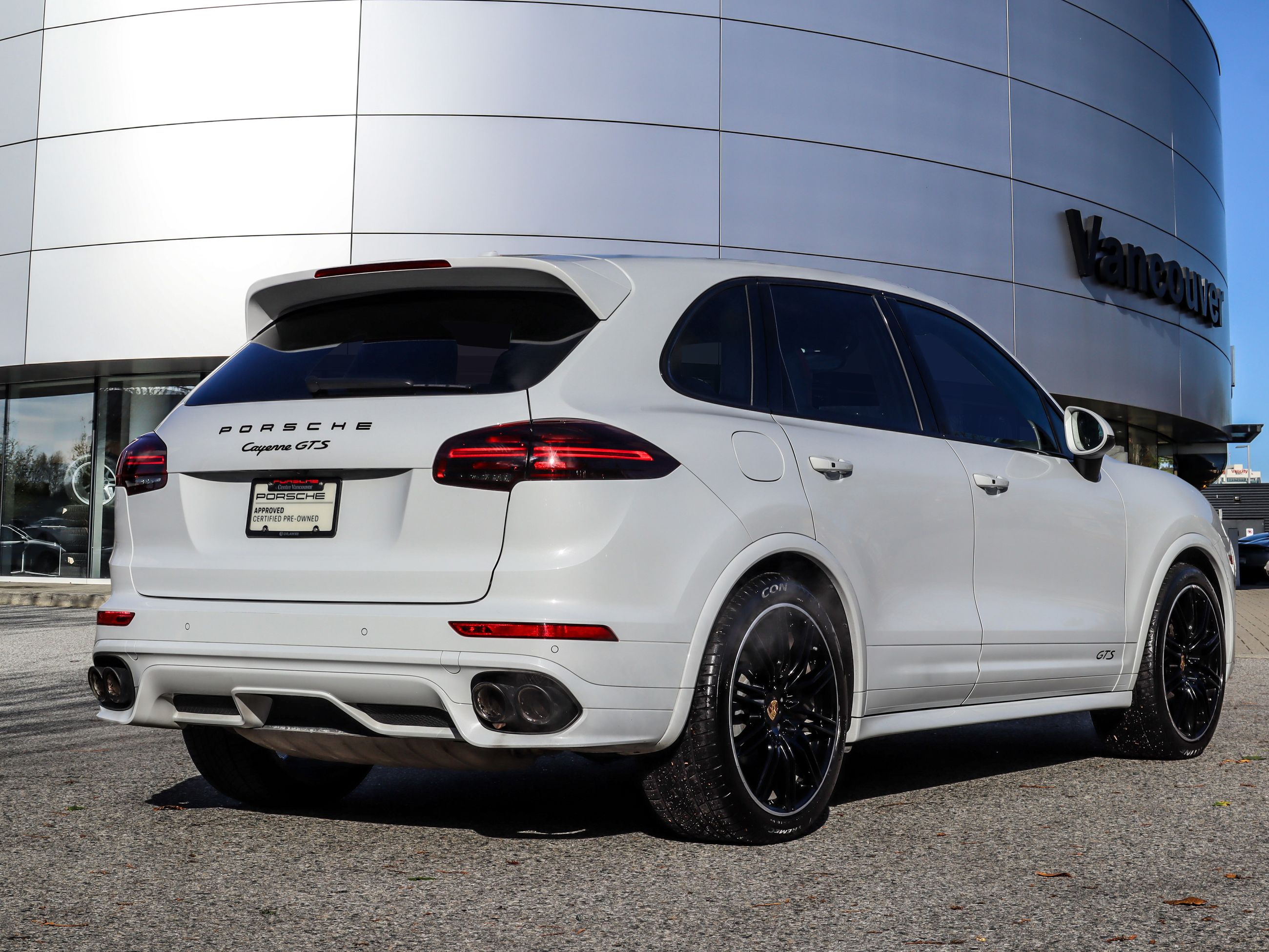 2016 Porsche Cayenne in Vancouver, British Columbia