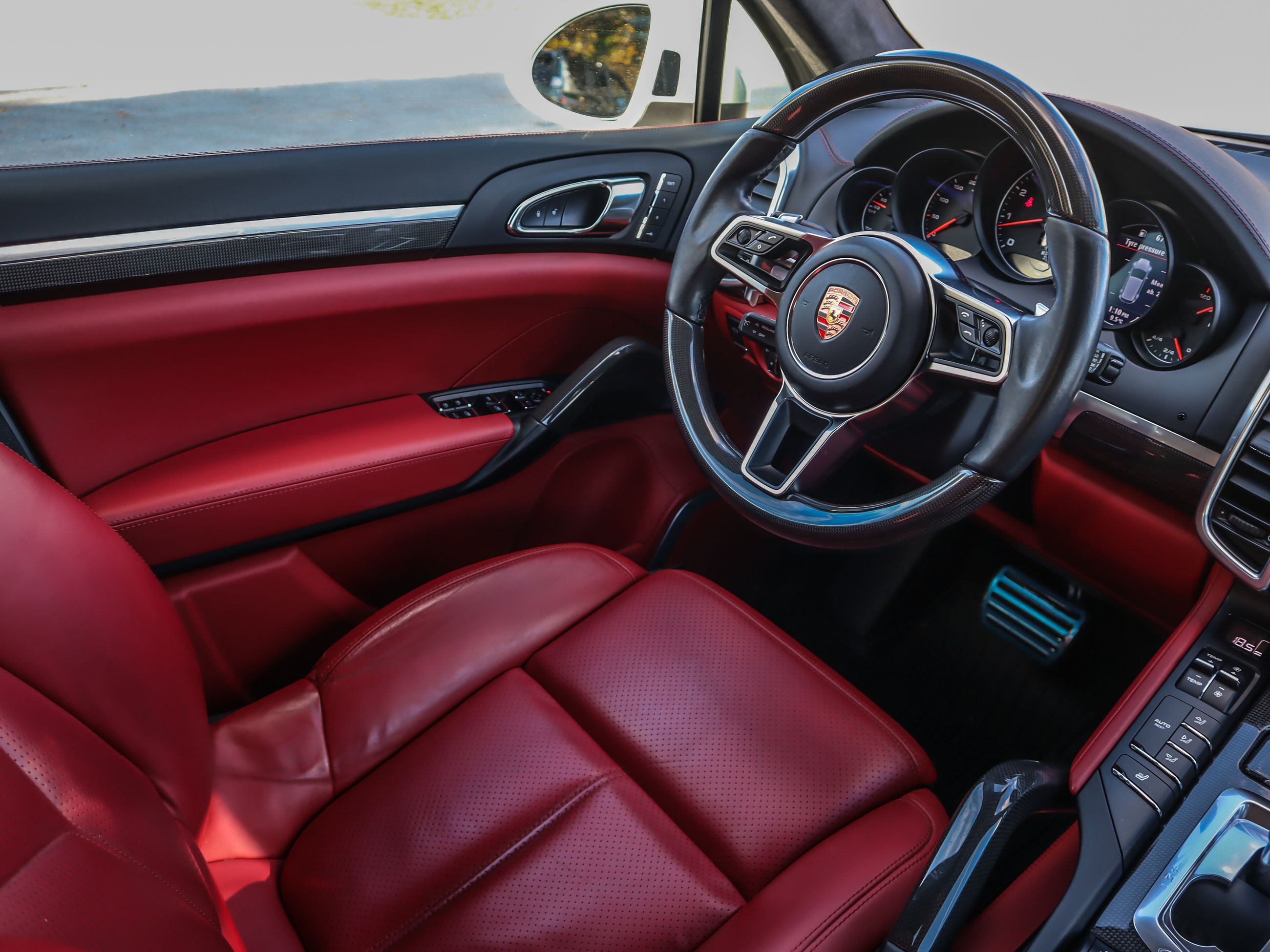 2016 Porsche Cayenne in Vancouver, British Columbia