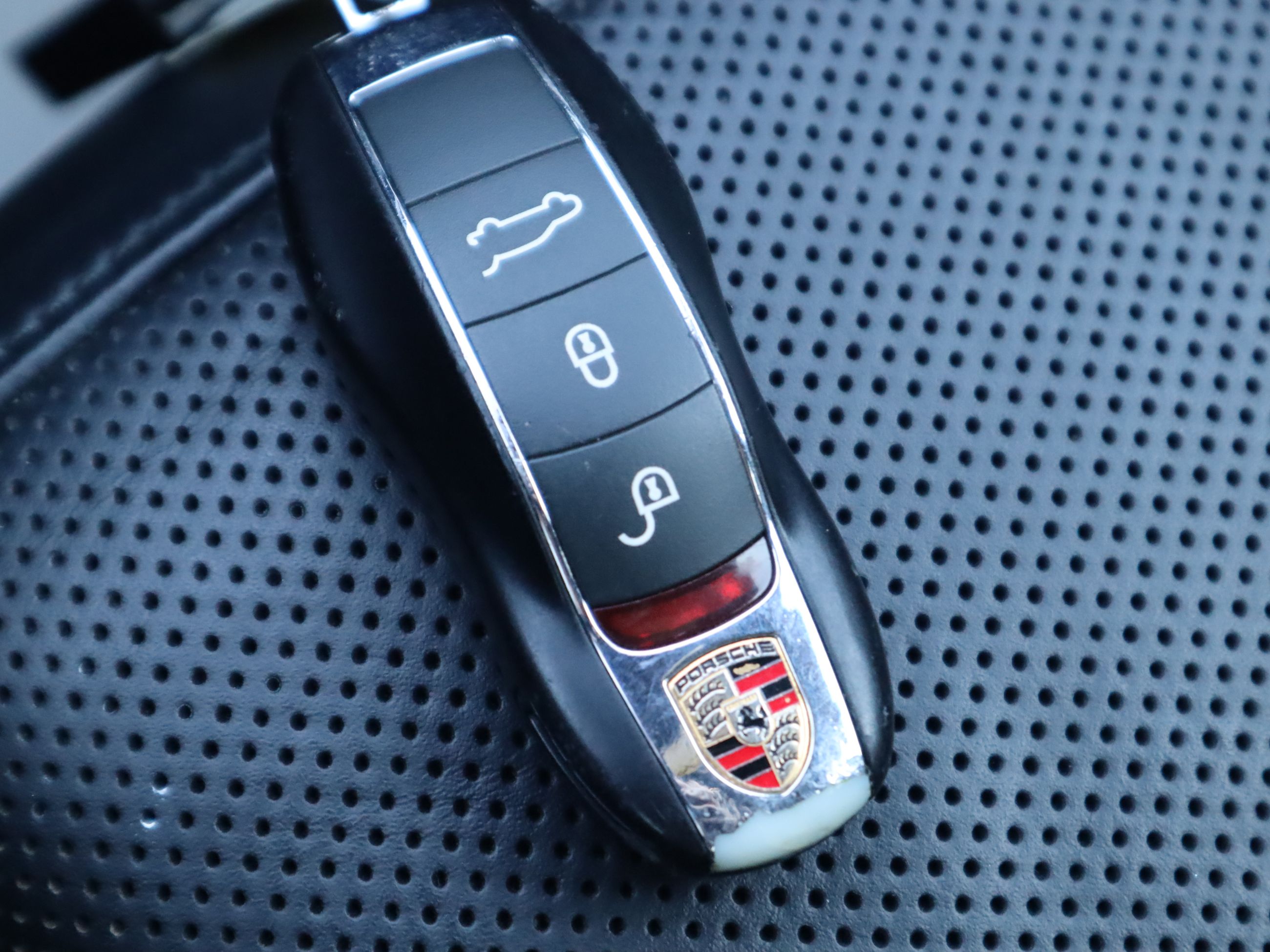 2016 Porsche Cayenne in Vancouver, British Columbia