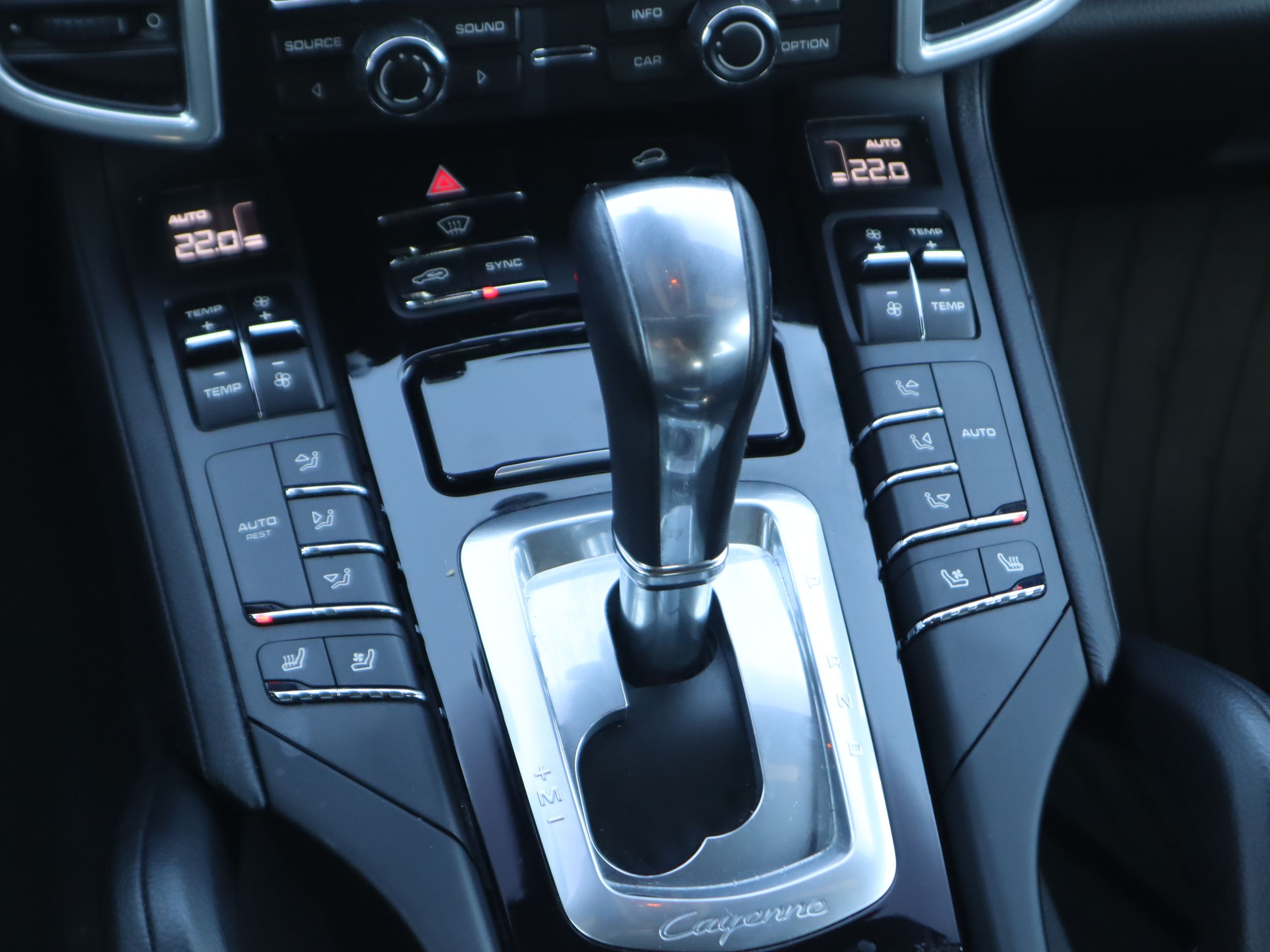 2016 Porsche Cayenne in Vancouver, British Columbia
