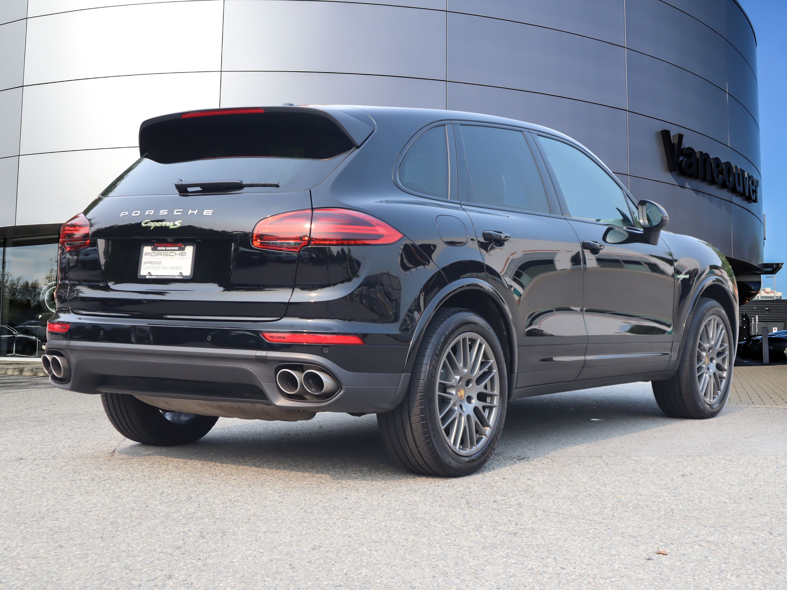 2017 Porsche Cayenne in Vancouver, British Columbia
