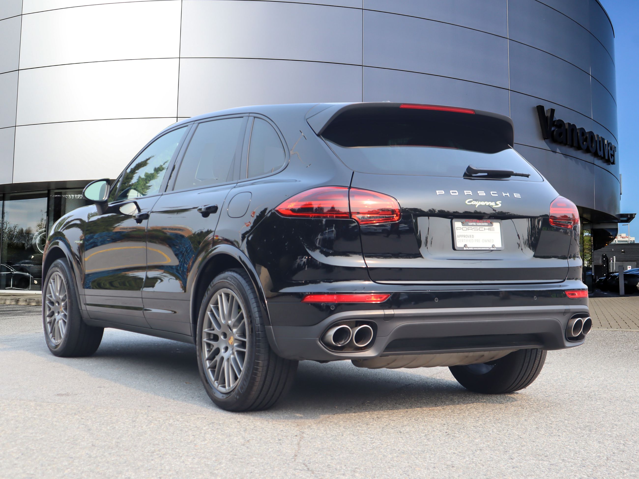 2017 Porsche Cayenne in Vancouver, British Columbia