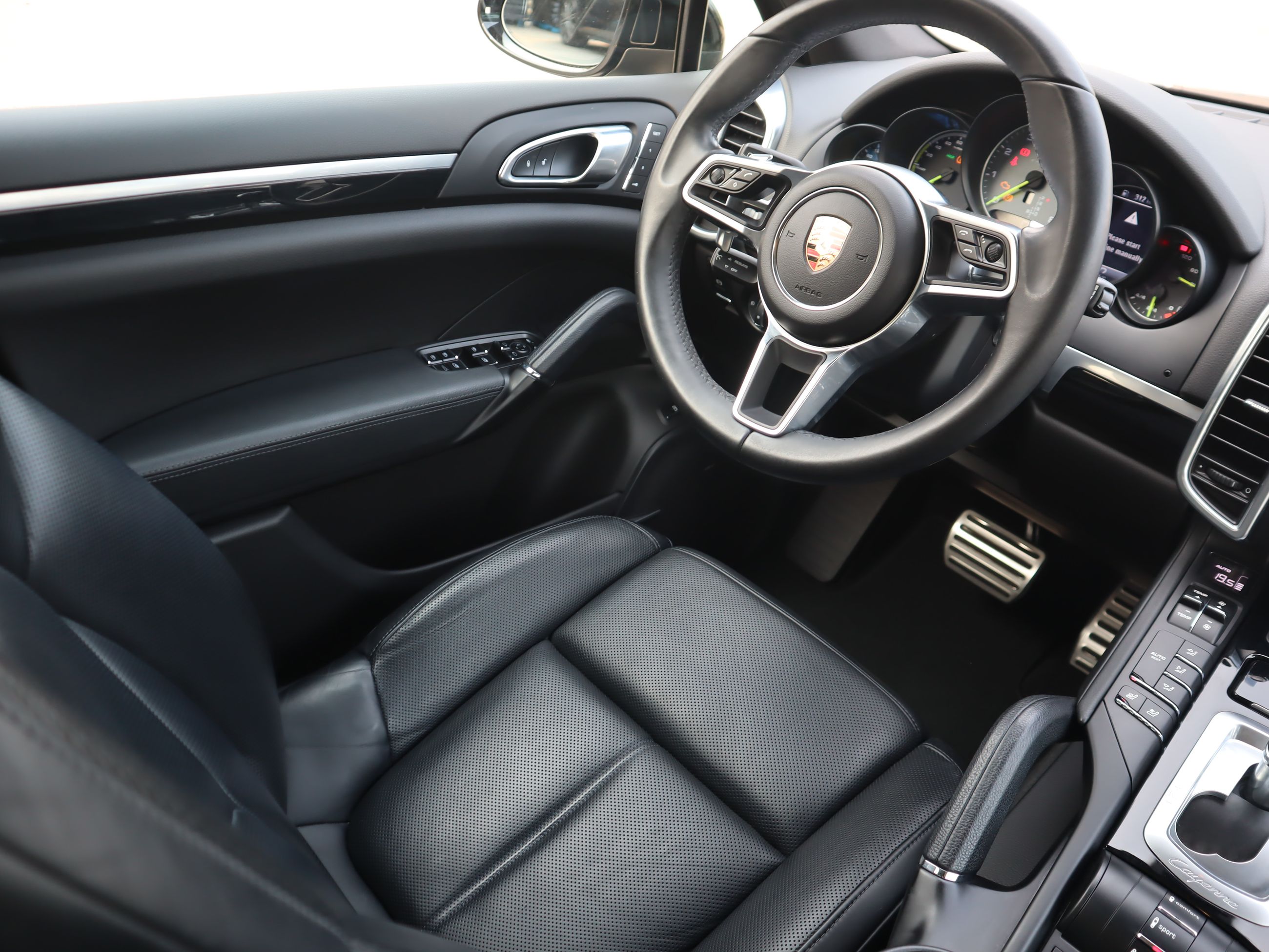 2017 Porsche Cayenne in Vancouver, British Columbia