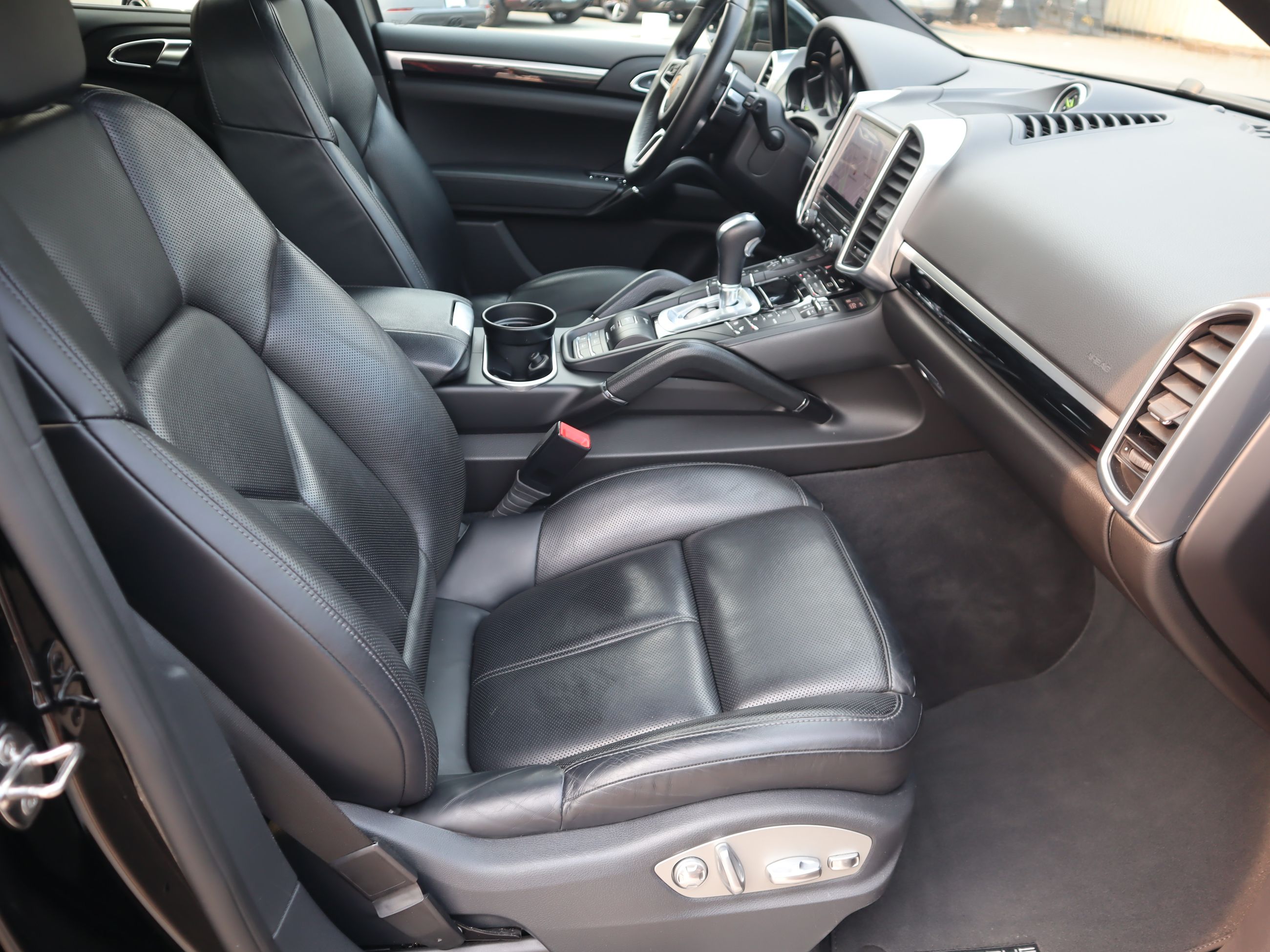 2017 Porsche Cayenne in Vancouver, British Columbia