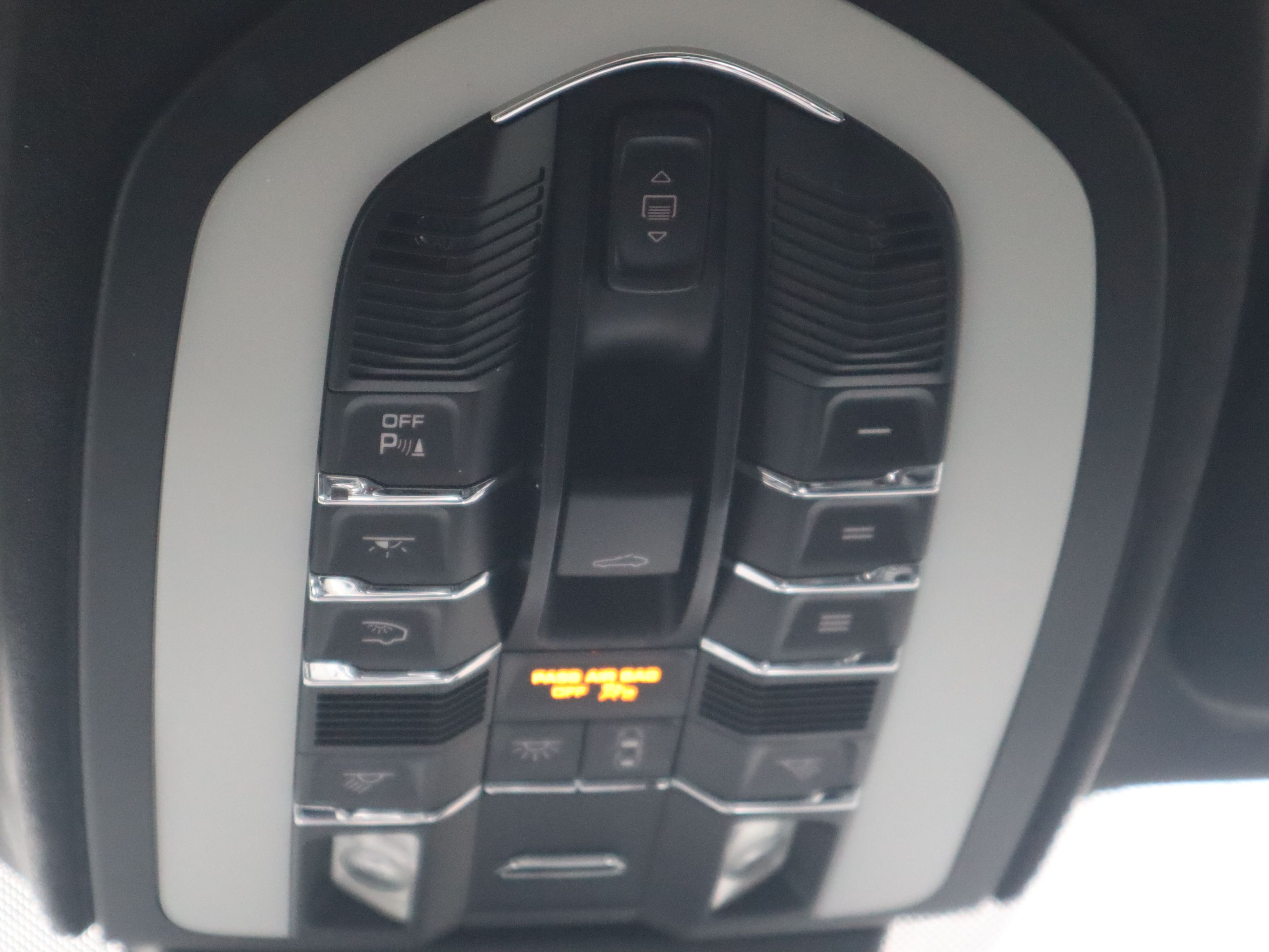 2017 Porsche Cayenne in Vancouver, British Columbia