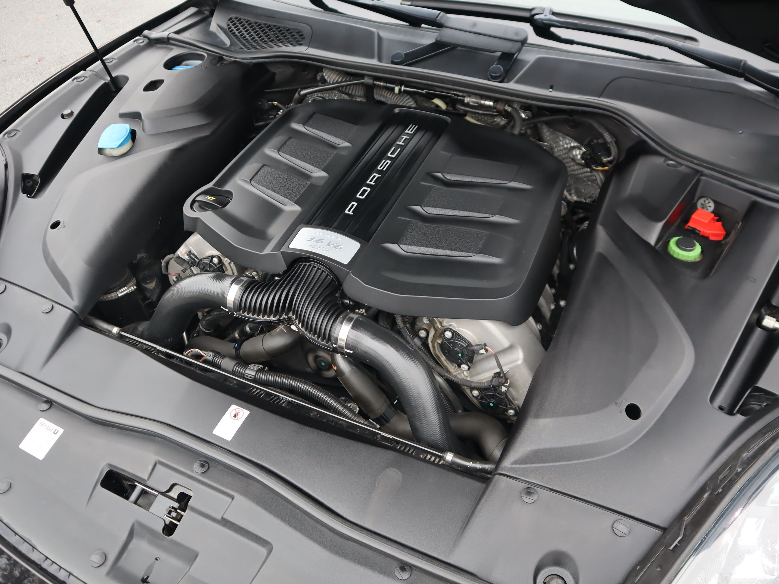 2017 Porsche Cayenne in Vancouver, British Columbia