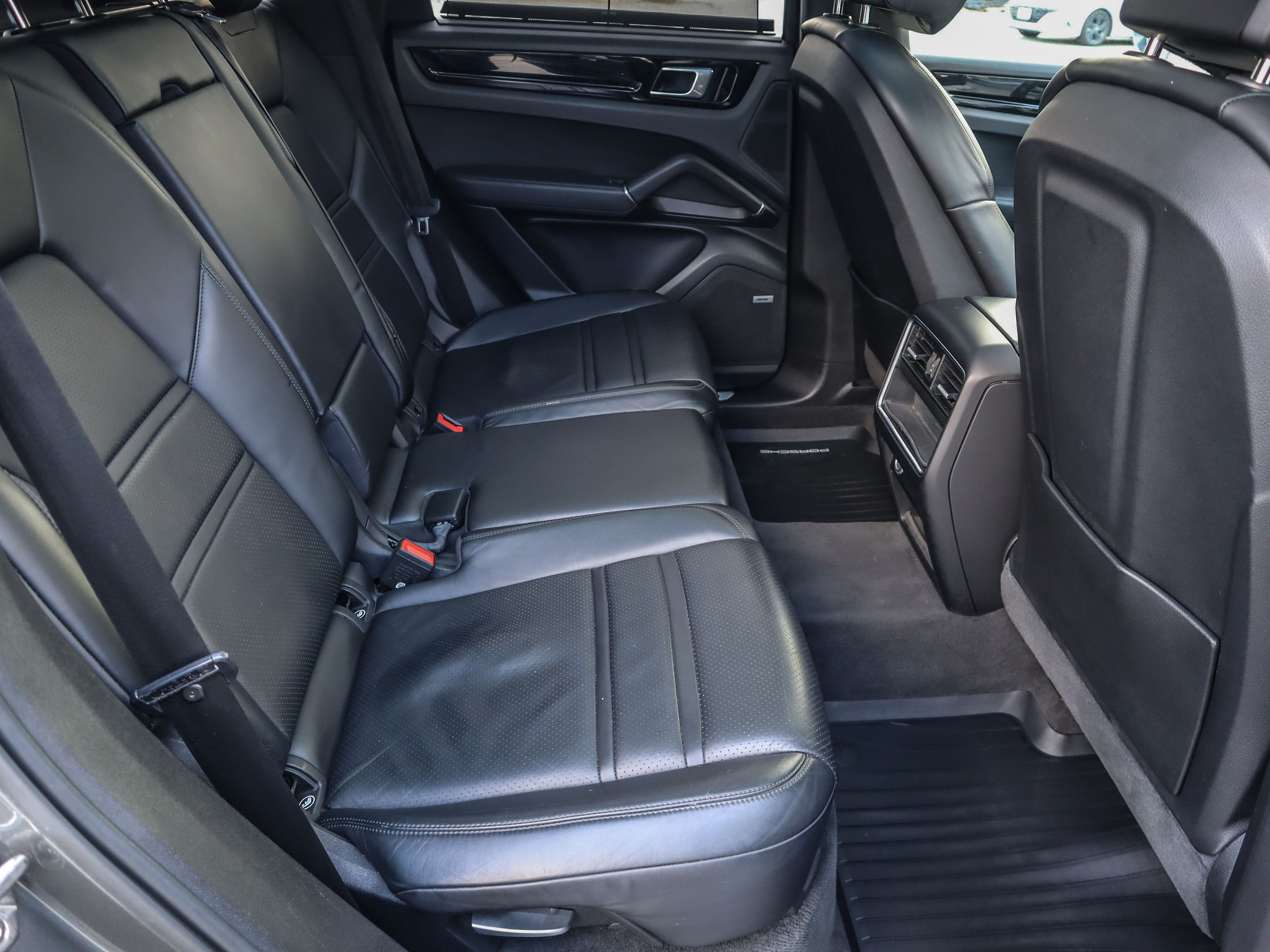 Porsche Cayenne  2019 à Vancouver, Colombie-Britannique