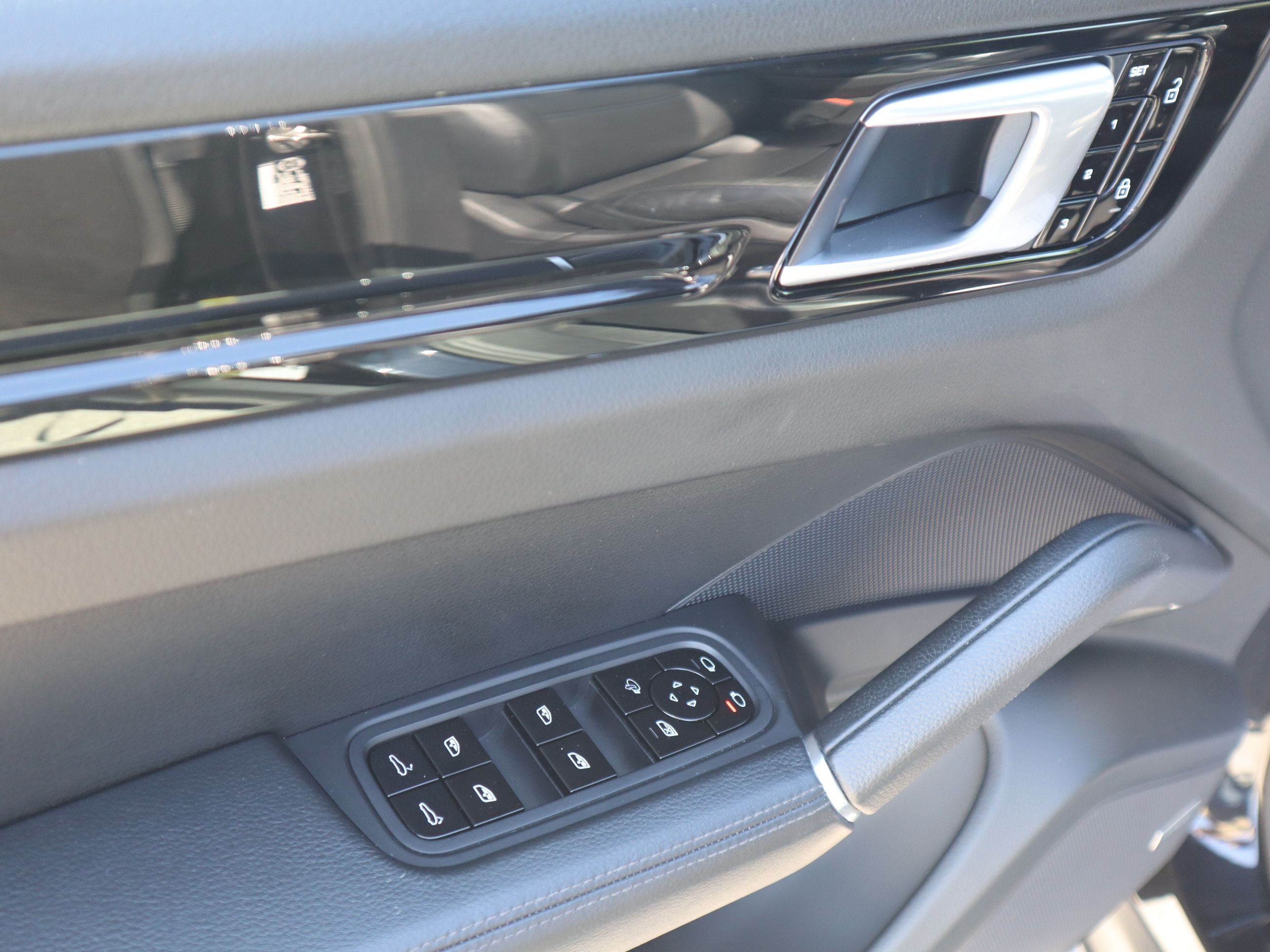2019 Porsche Cayenne in Vancouver, British Columbia