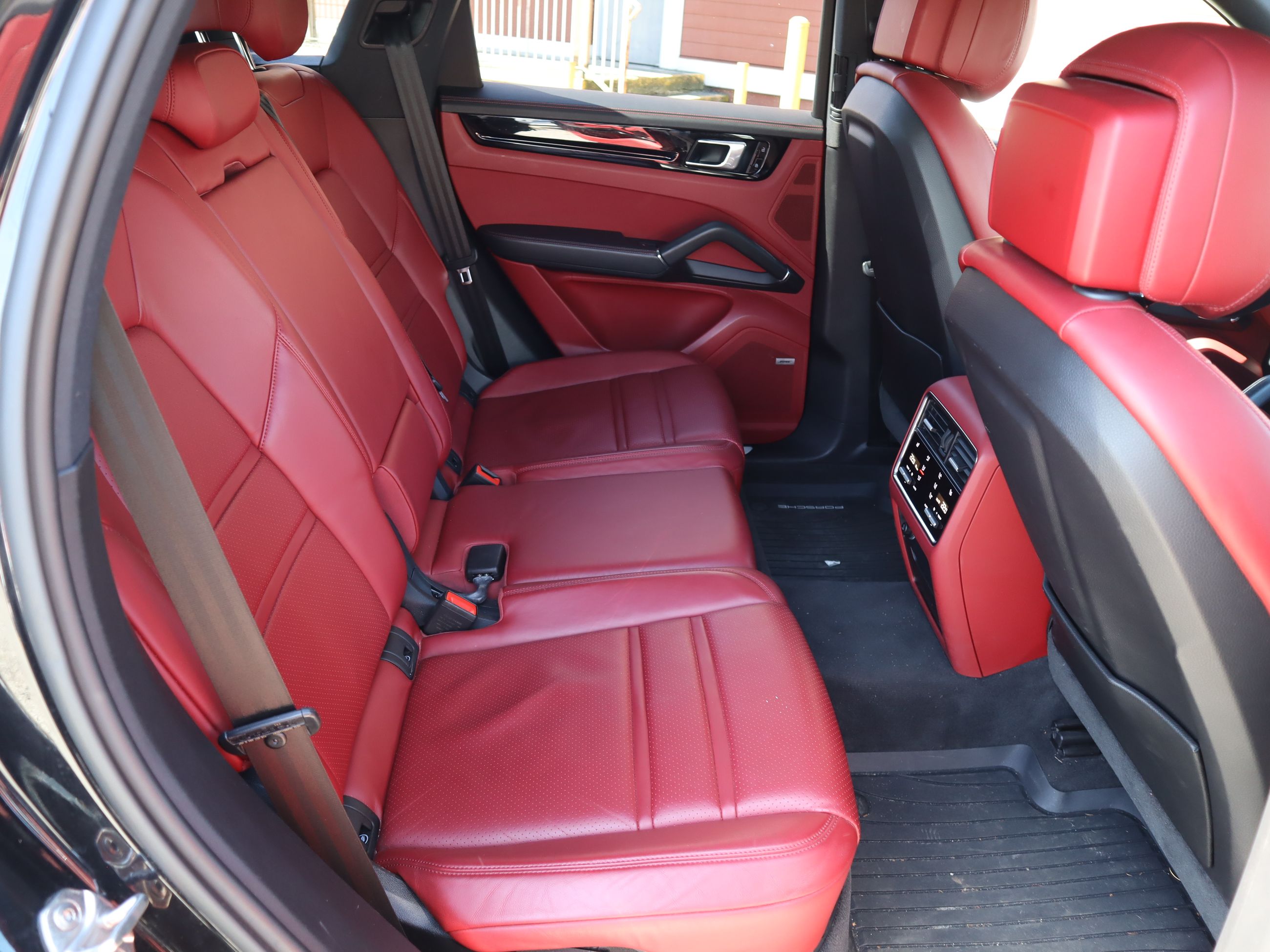 2019 Porsche Cayenne in Vancouver, British Columbia