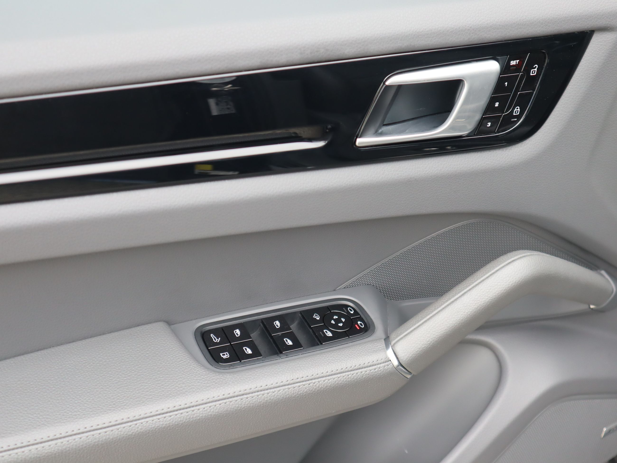 Porsche Cayenne  2020 à Vancouver, Colombie-Britannique