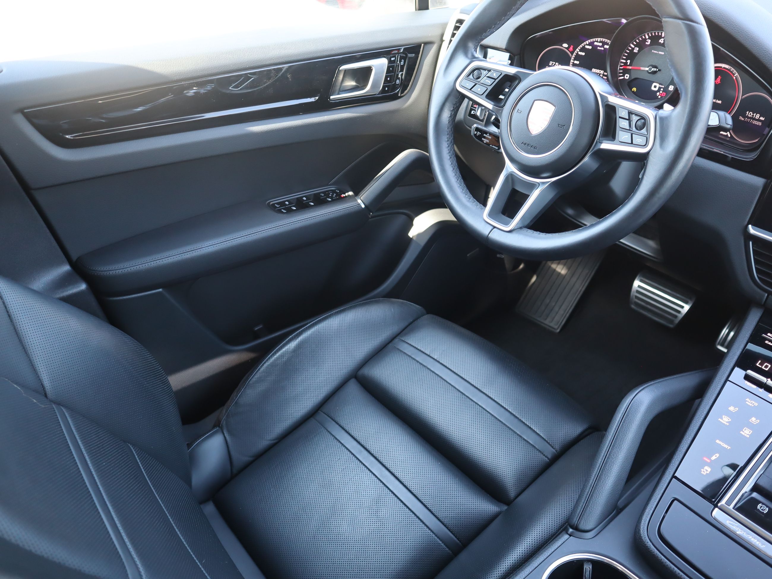 2020 Porsche Cayenne in Vancouver, British Columbia