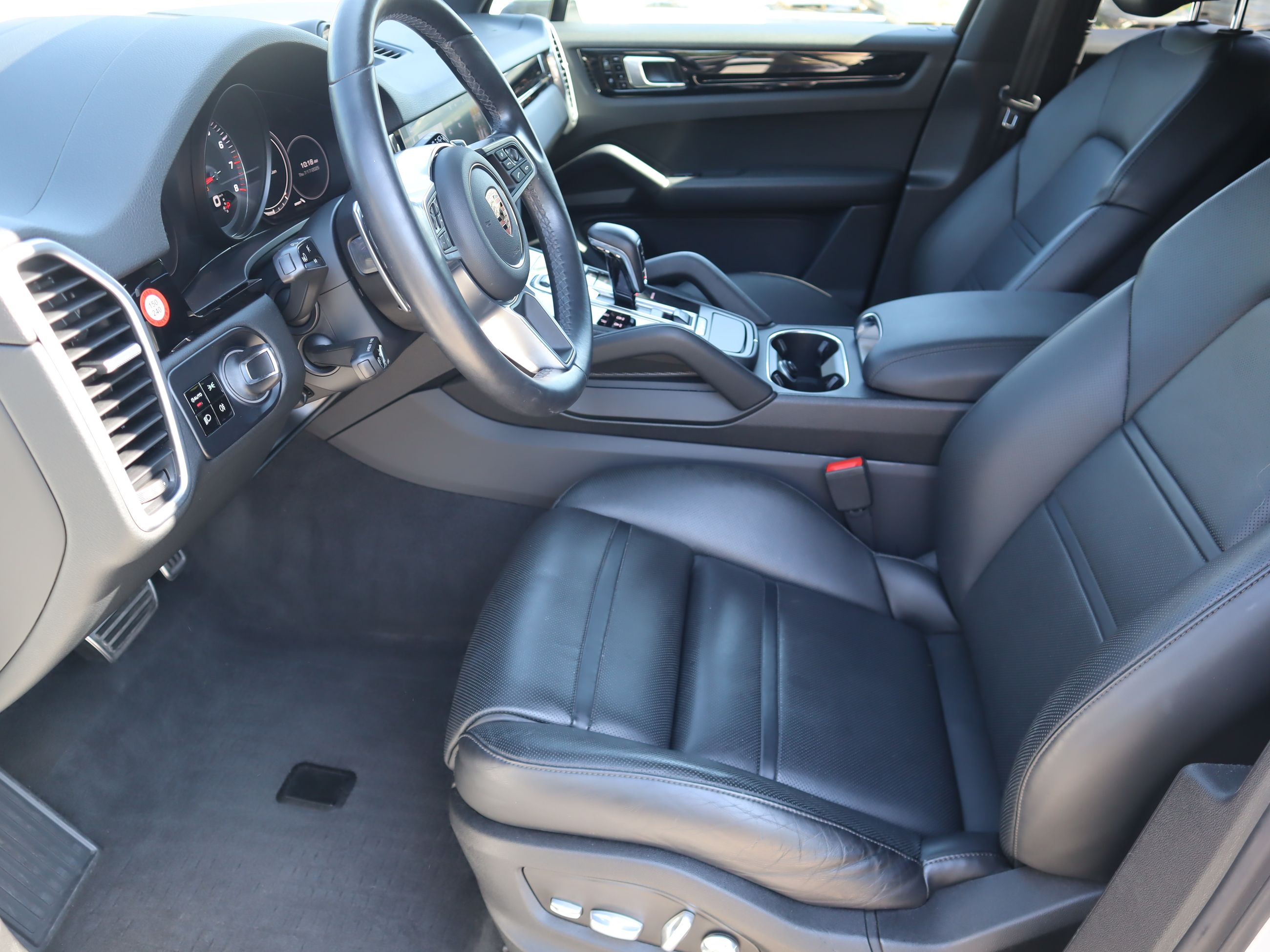 2020 Porsche Cayenne in Vancouver, British Columbia