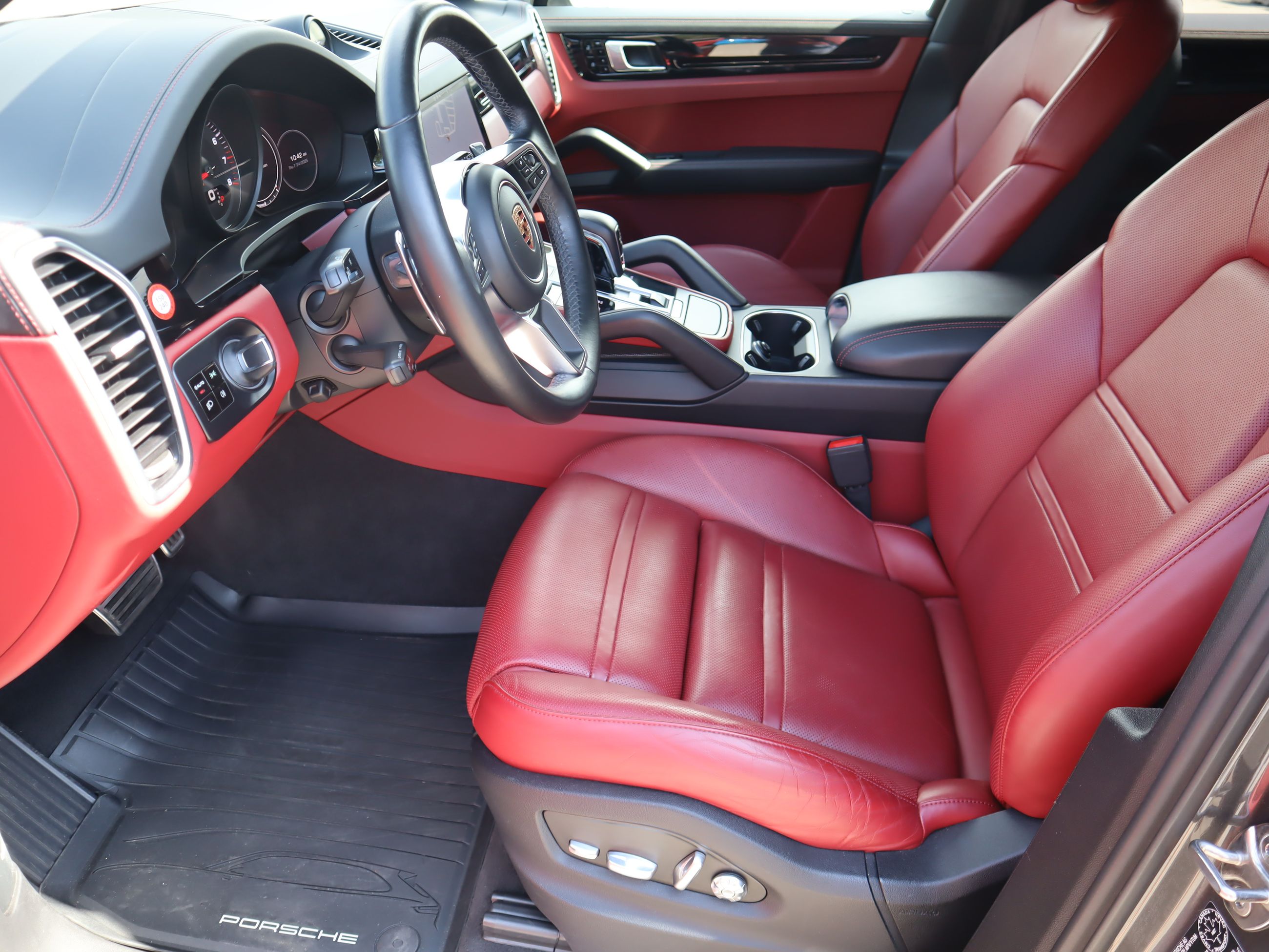 Porsche Cayenne  2020 à Vancouver, Colombie-Britannique
