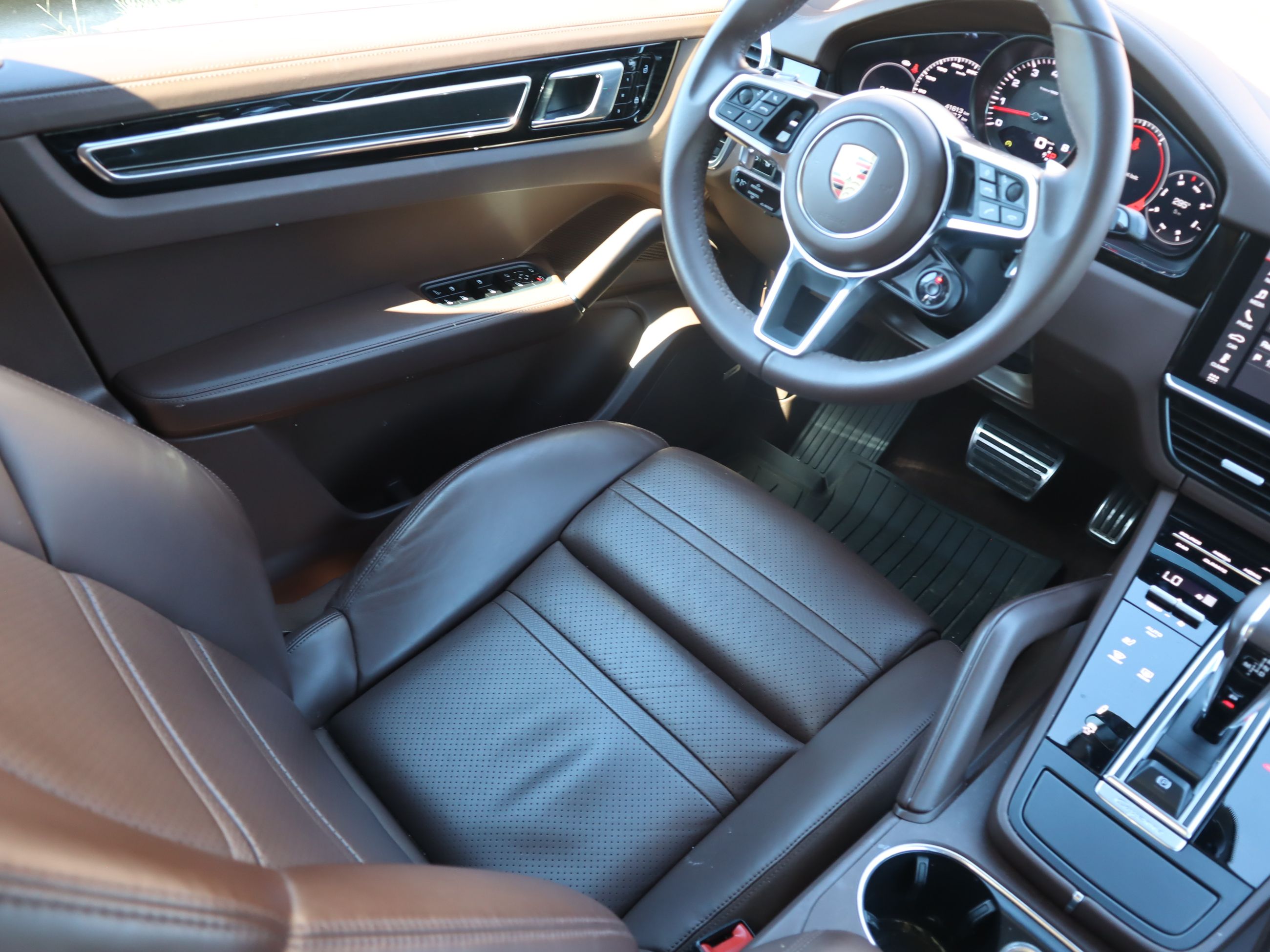 Porsche Cayenne  2020 à Vancouver, Colombie-Britannique