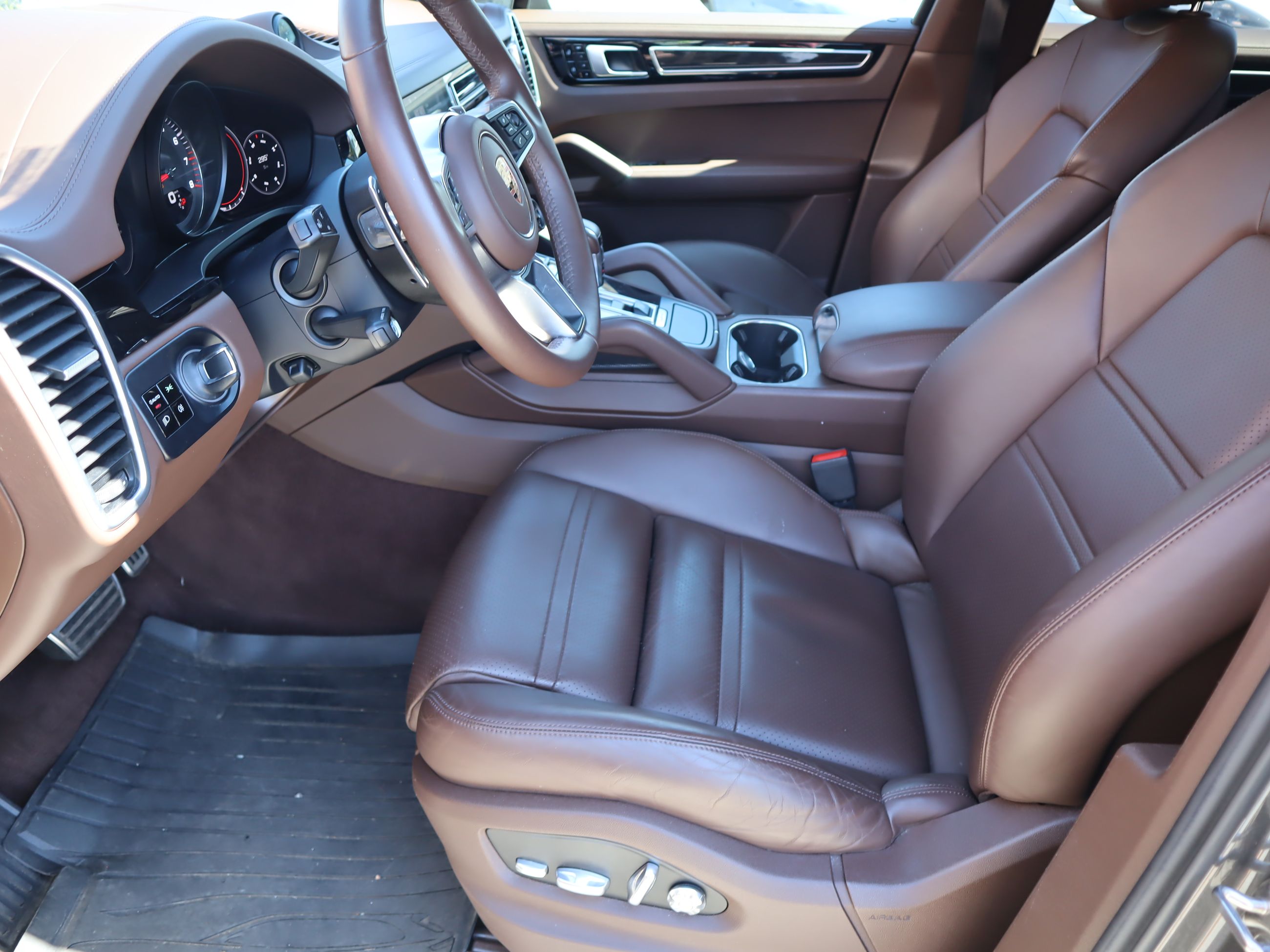 Porsche Cayenne  2020 à Vancouver, Colombie-Britannique
