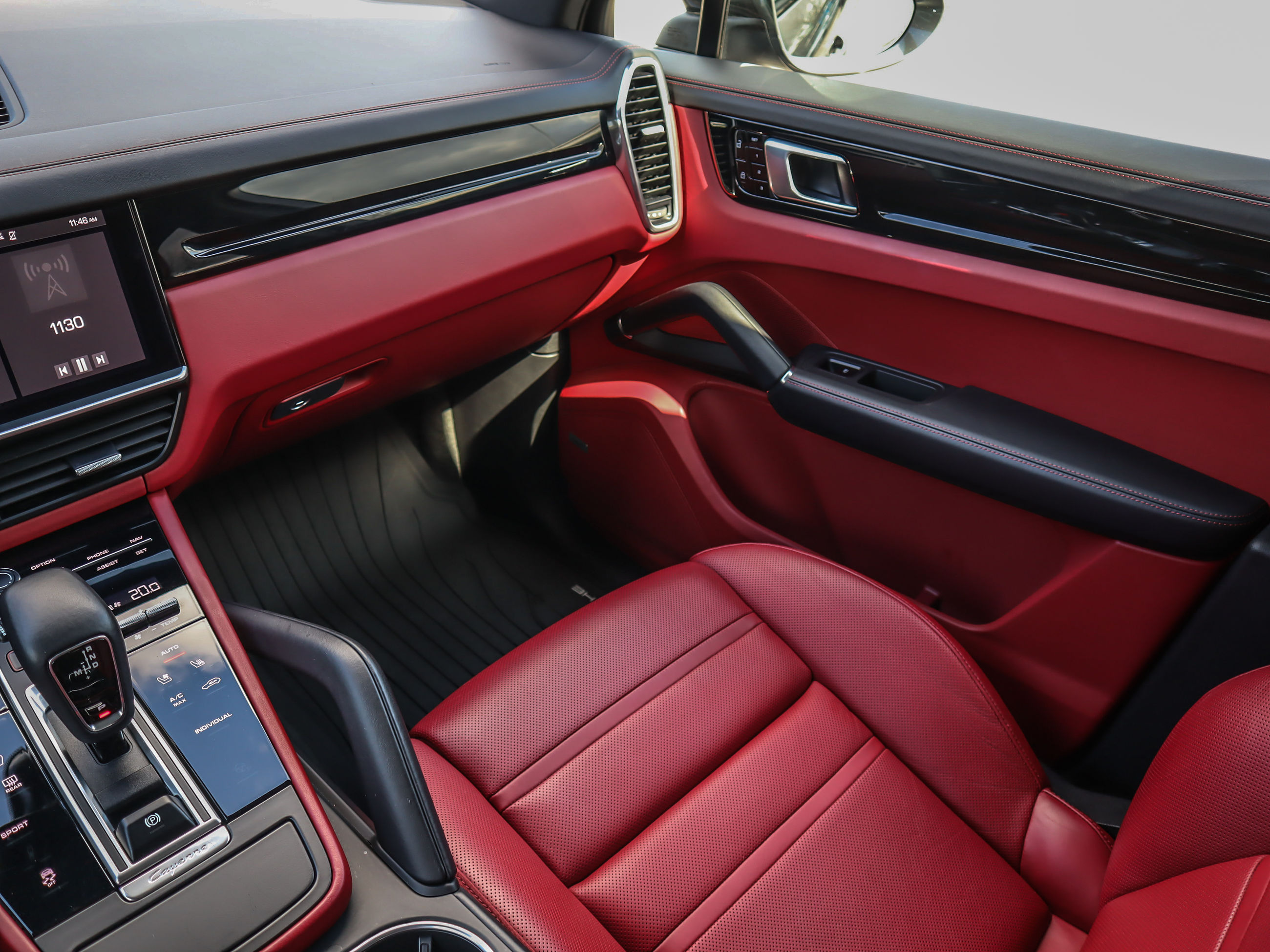 2021 Porsche Cayenne in Vancouver, British Columbia