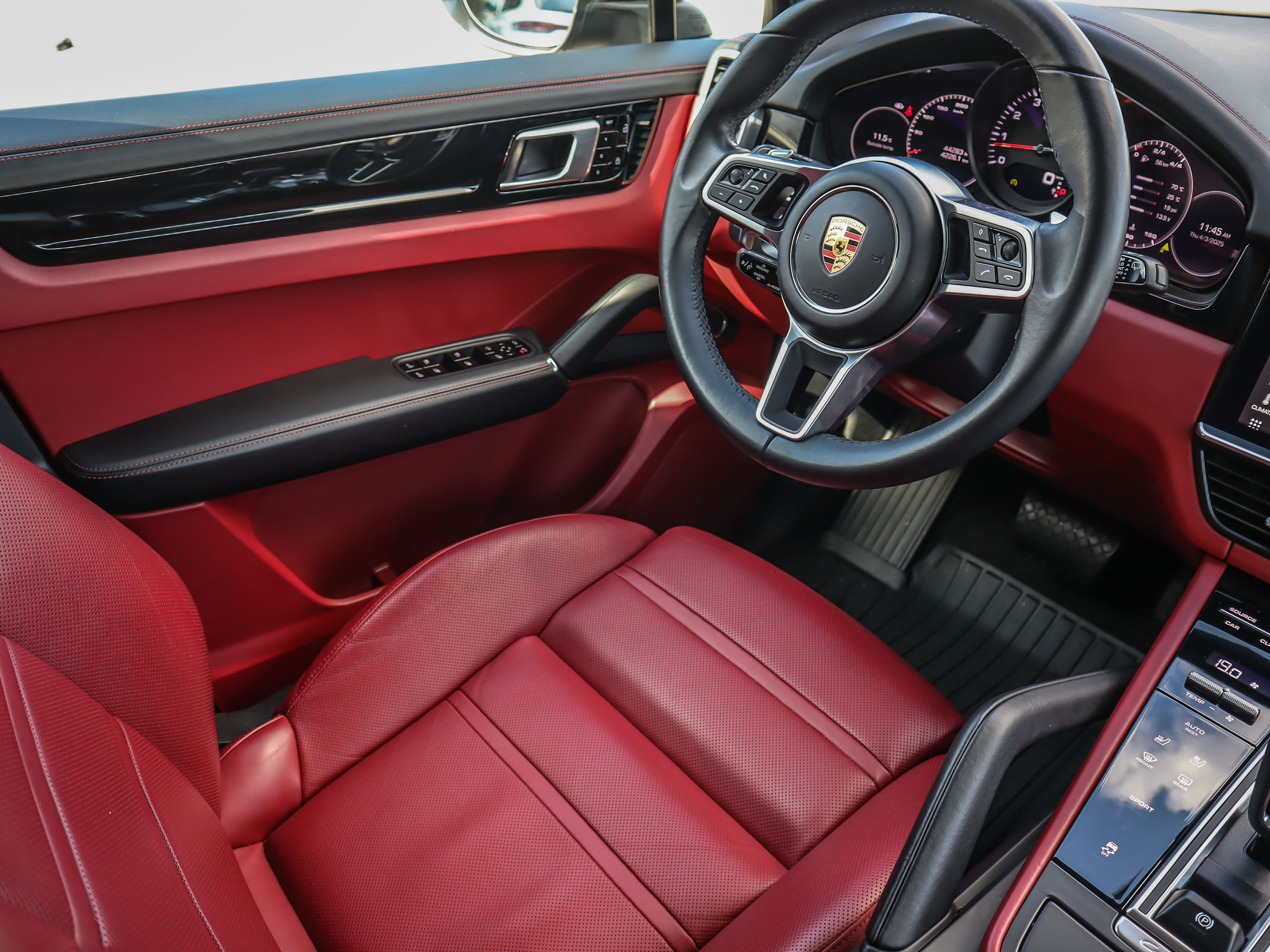 2021 Porsche Cayenne in Vancouver, British Columbia