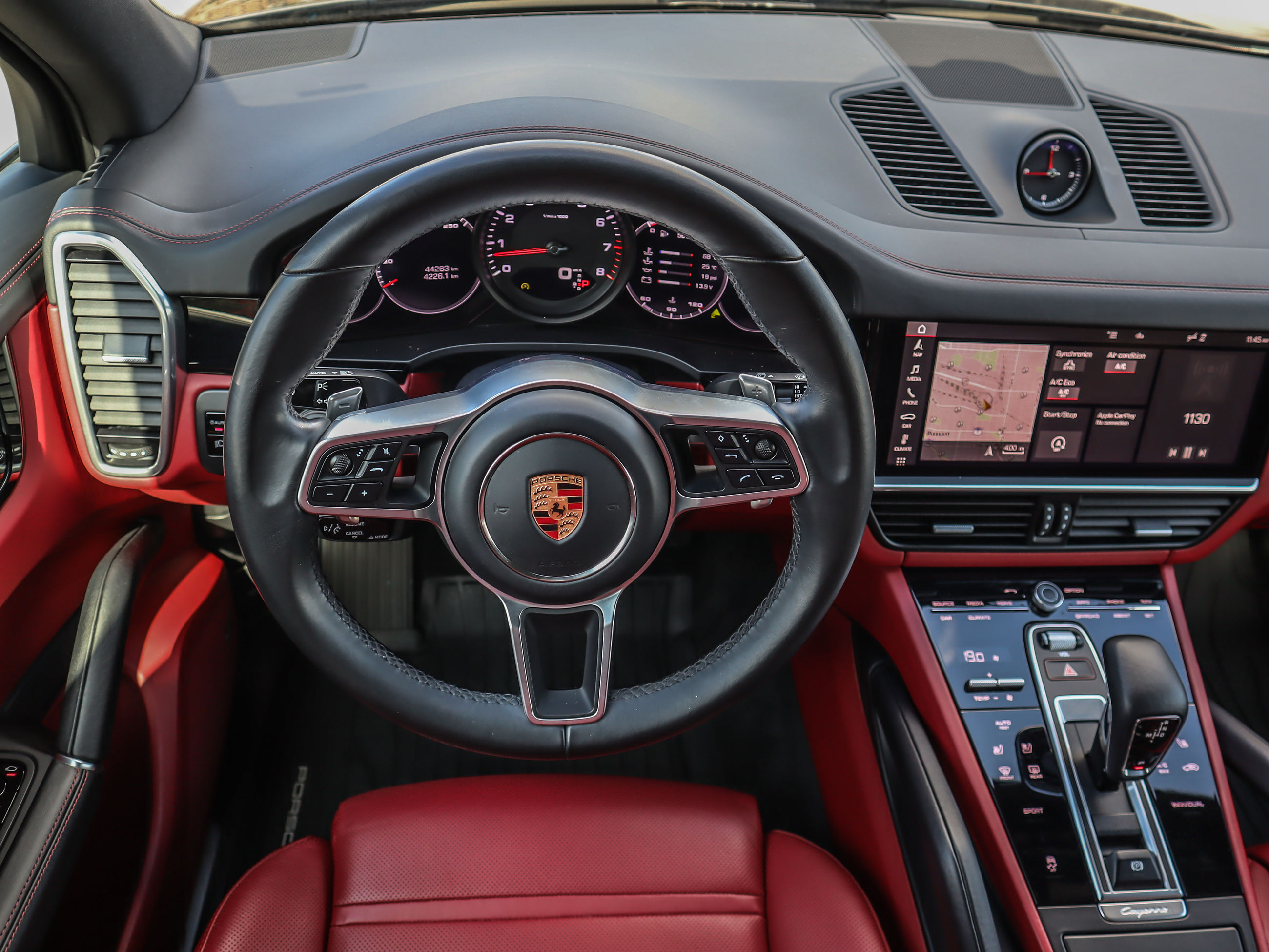 2021 Porsche Cayenne in Vancouver, British Columbia
