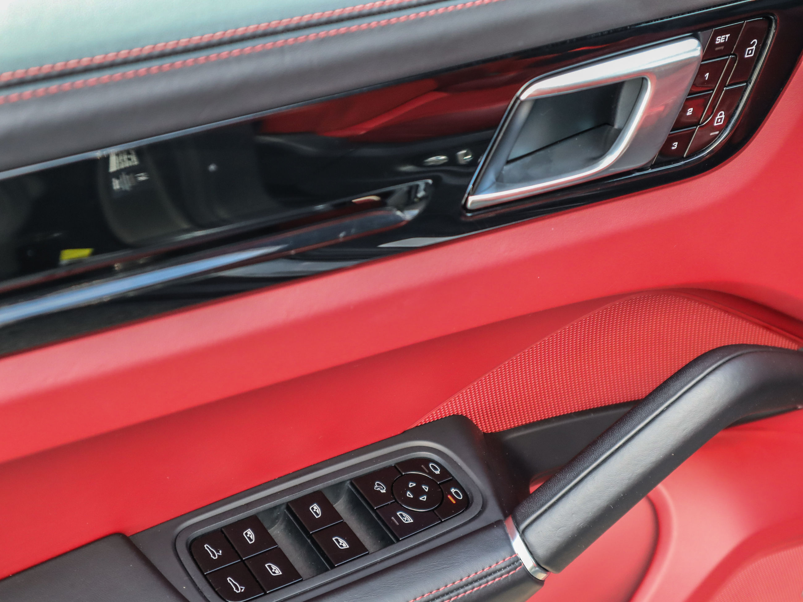 2021 Porsche Cayenne in Vancouver, British Columbia
