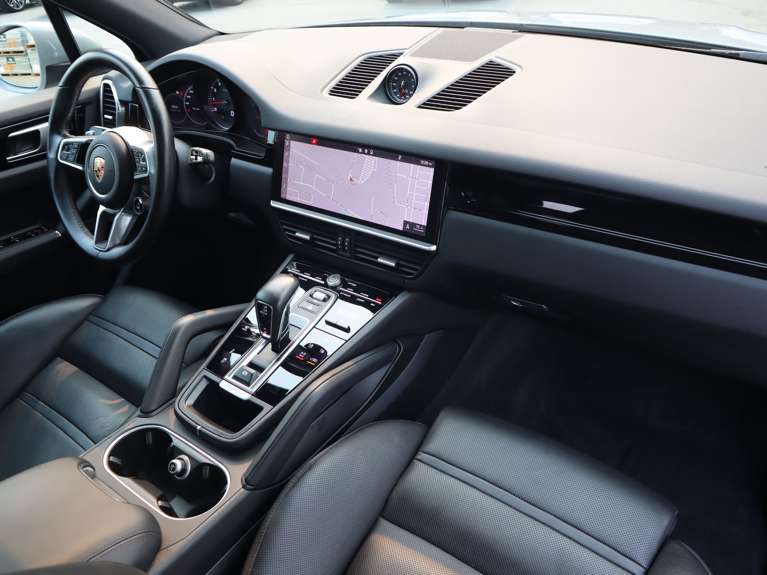 2021 Porsche Cayenne in Vancouver, British Columbia