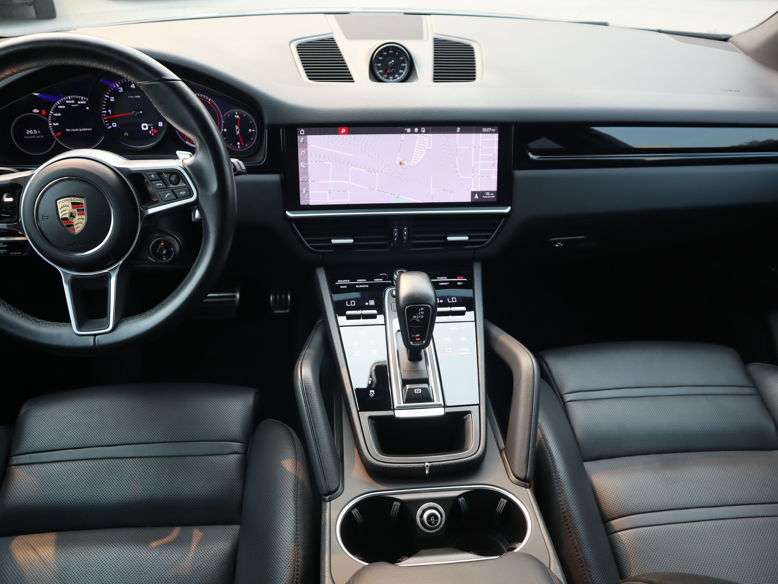 2021 Porsche Cayenne in Vancouver, British Columbia