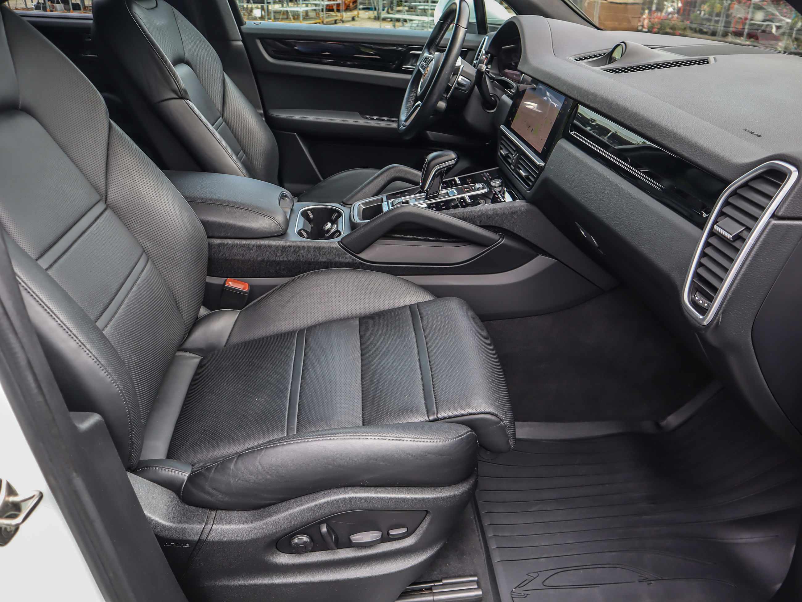 Porsche Cayenne  2022 à Vancouver, Colombie-Britannique