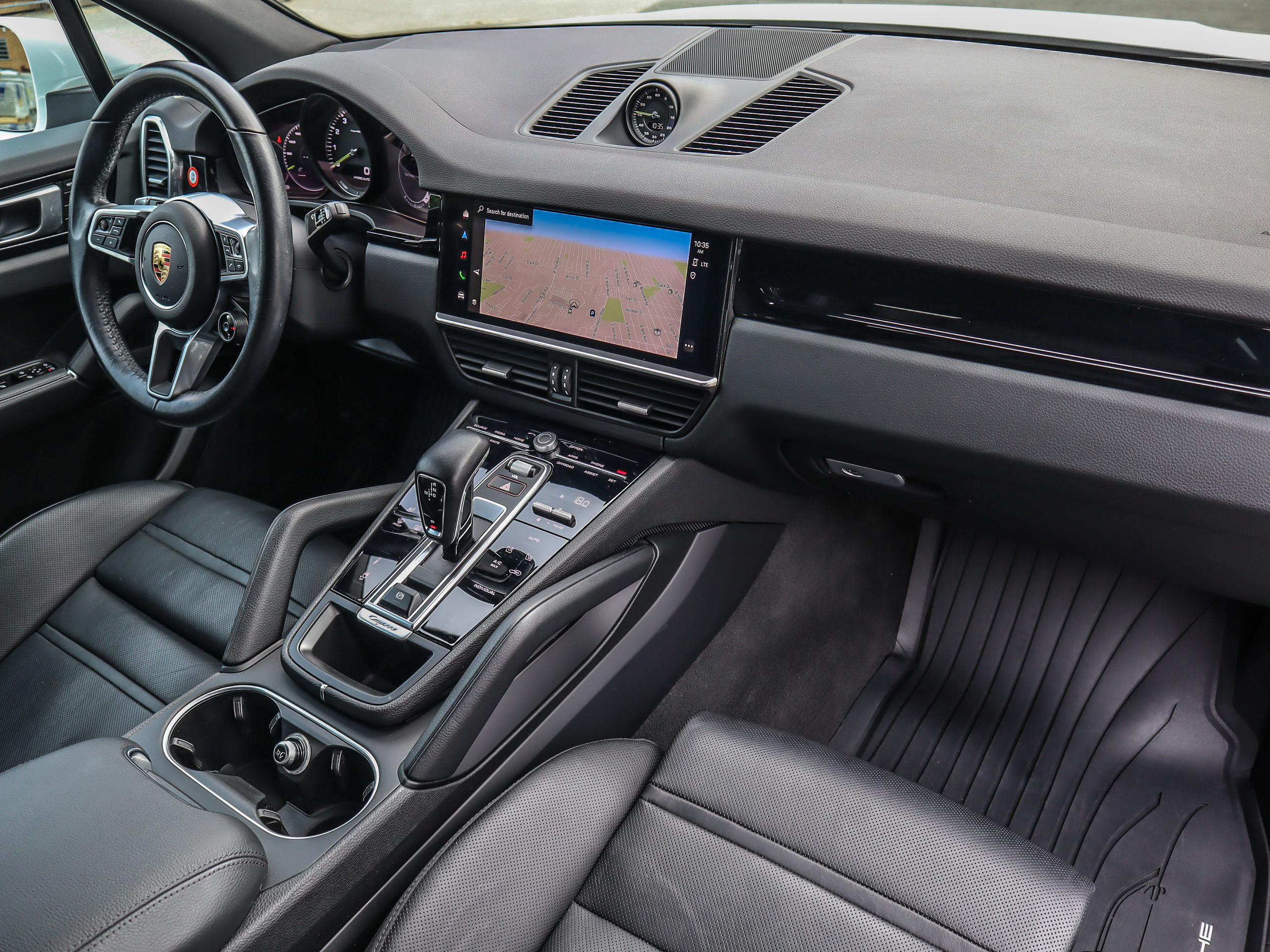 Porsche Cayenne  2022 à Vancouver, Colombie-Britannique